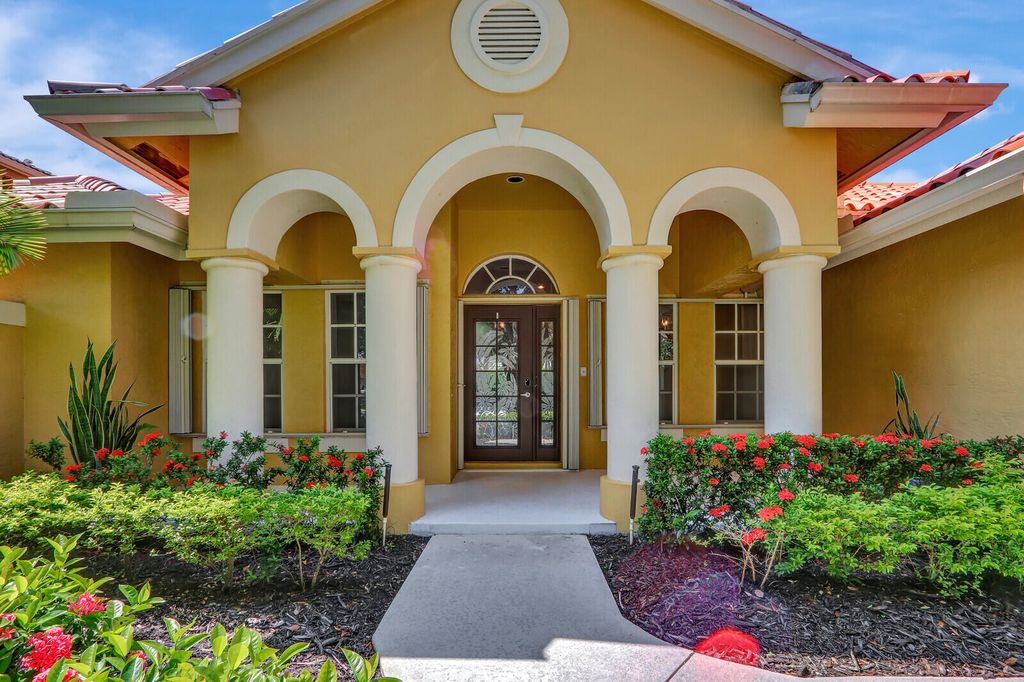 Photo of 1097 Egret Circle N, Jupiter, FL 33458 (MLS # B26039611)