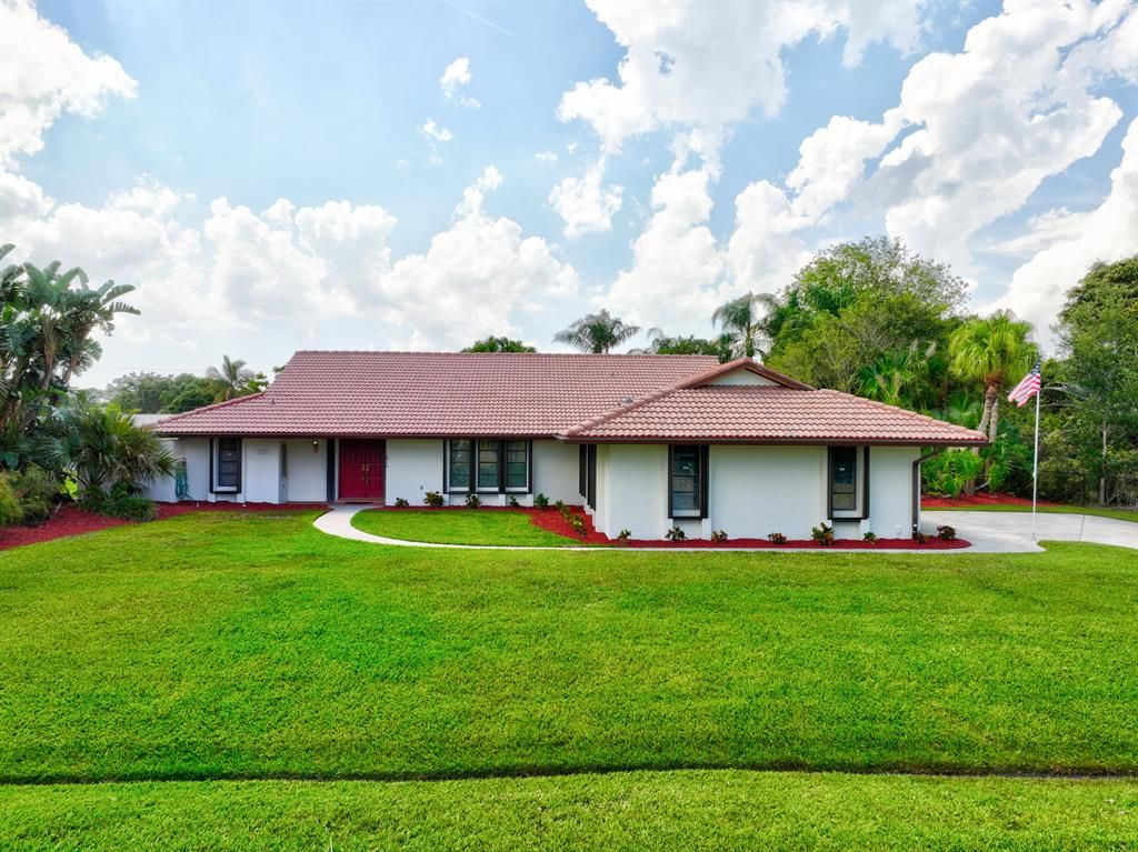 Photo of 2914 SE Aba Street, Port St Lucie, FL 34952 (MLS # R10883240)