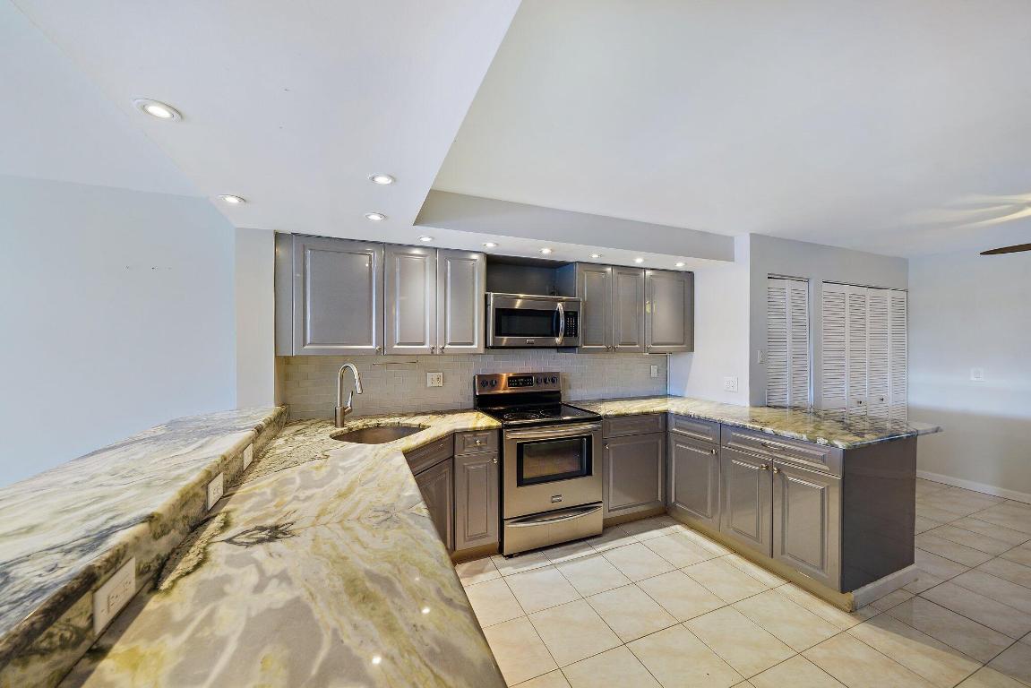 NORTH BAY COLONY CONDO - Residential