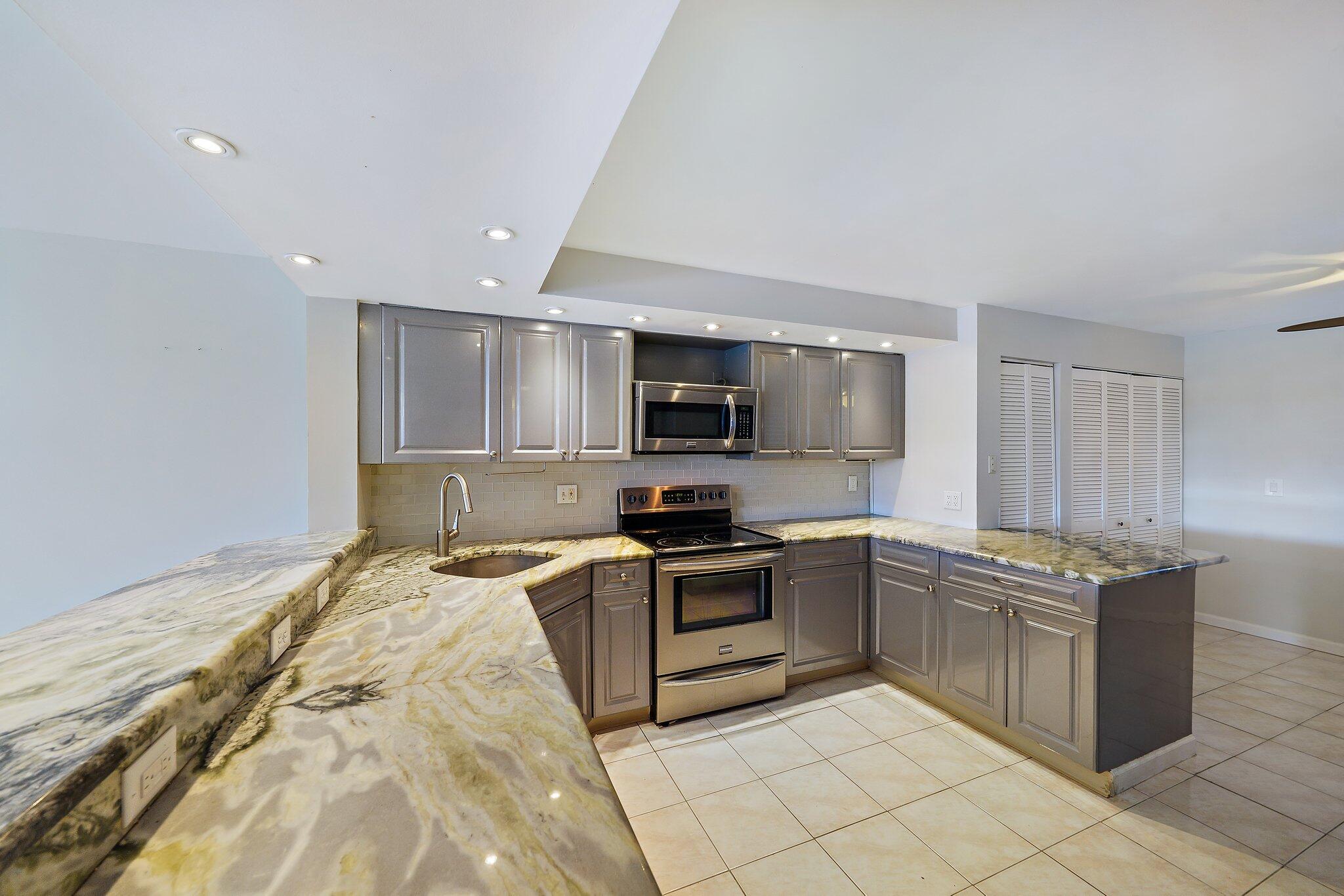 NORTH BAY COLONY CONDO - Residential