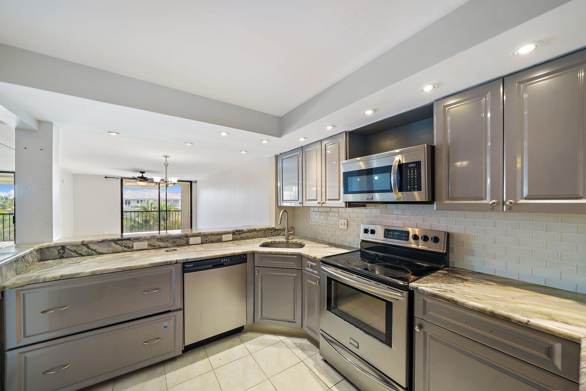 NORTH BAY COLONY CONDO - Residential