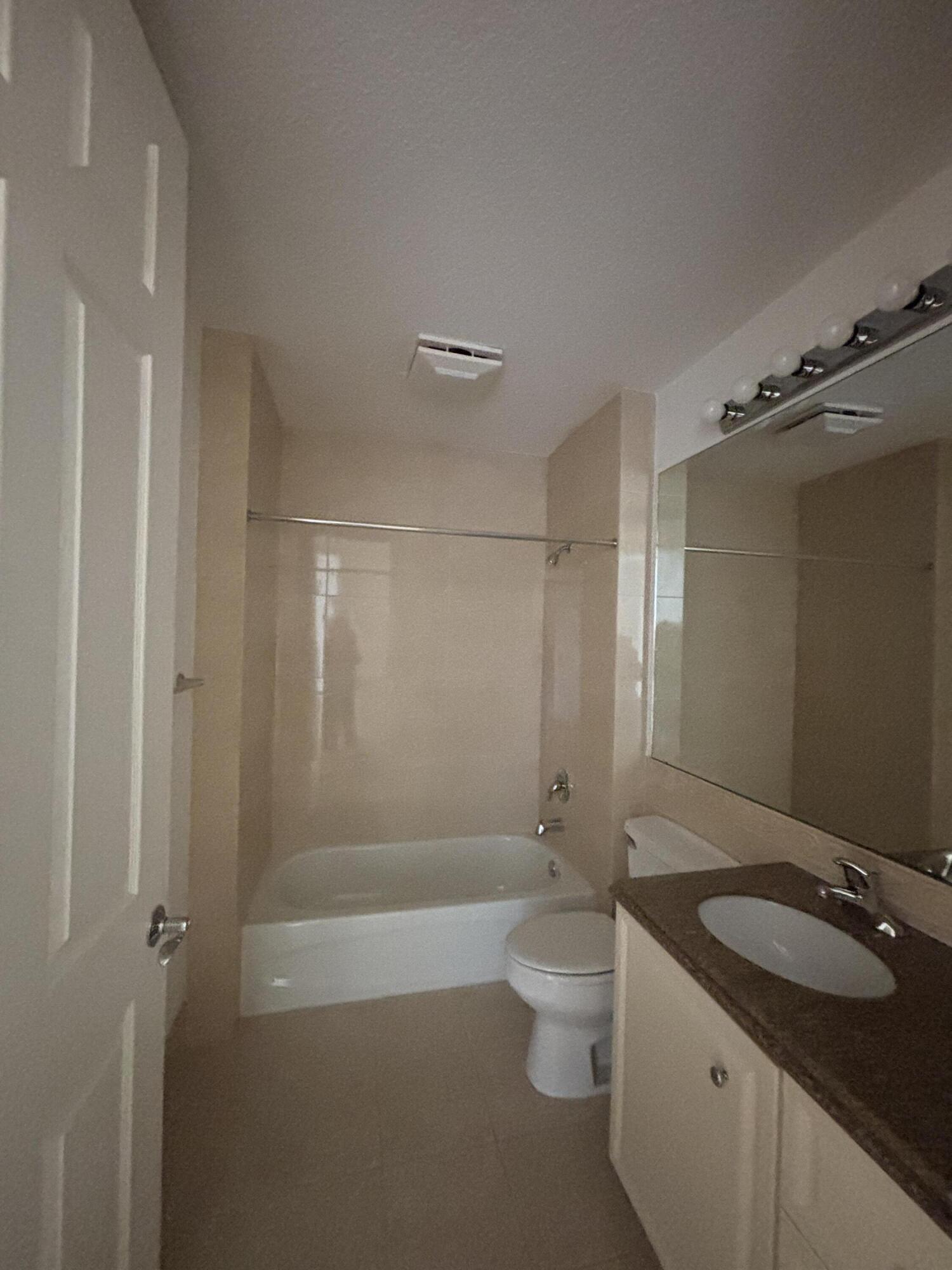 Harbour Isle West - Residential Lease