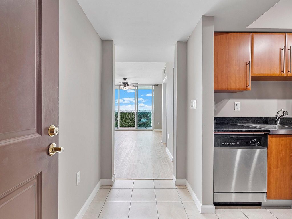 Photo of 610 W Las Olas Boulevard #1014N, Fort Lauderdale, FL 33312 (MLS # F10443392)