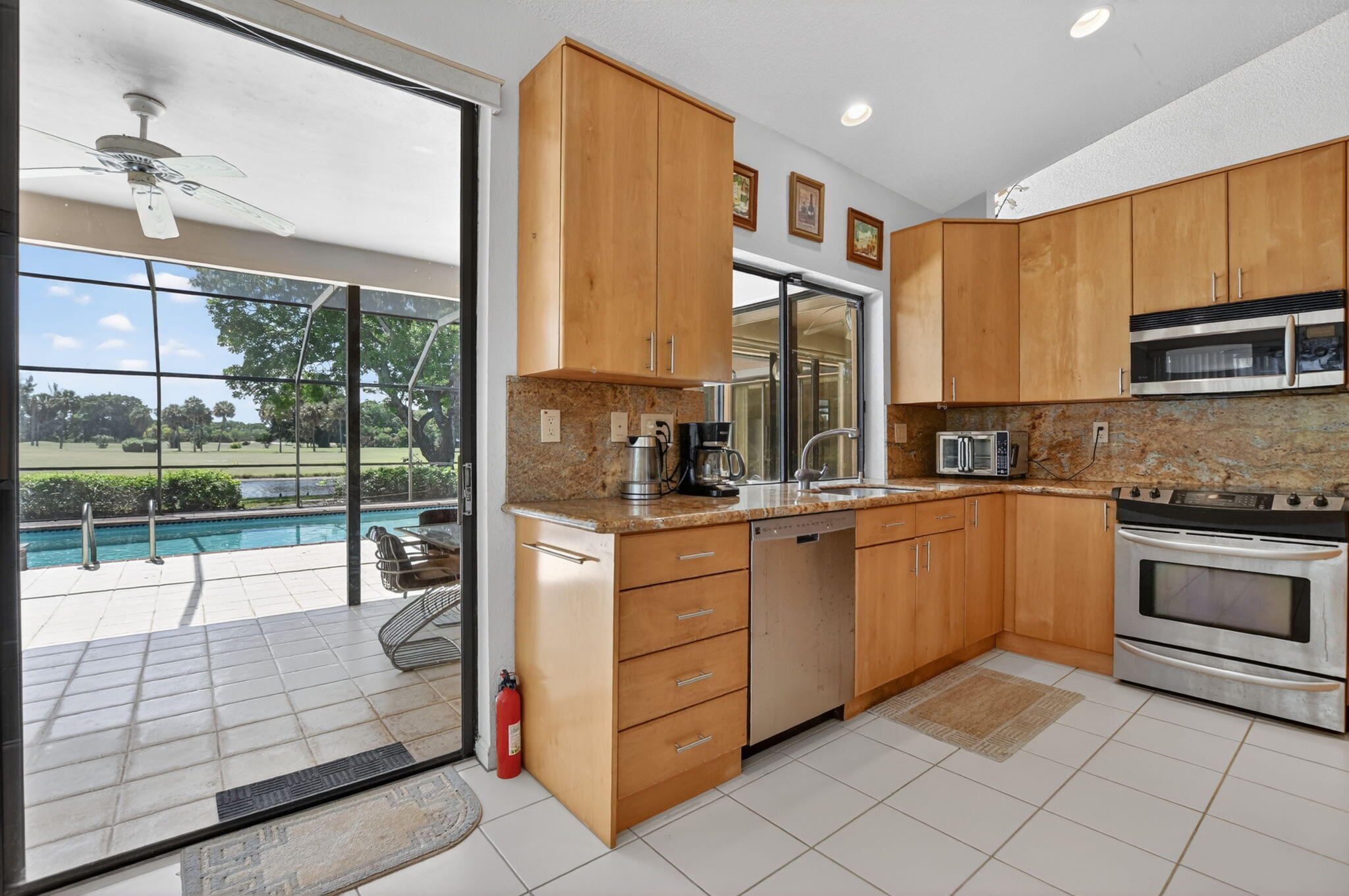 BOCA GREENS 9 - Residential