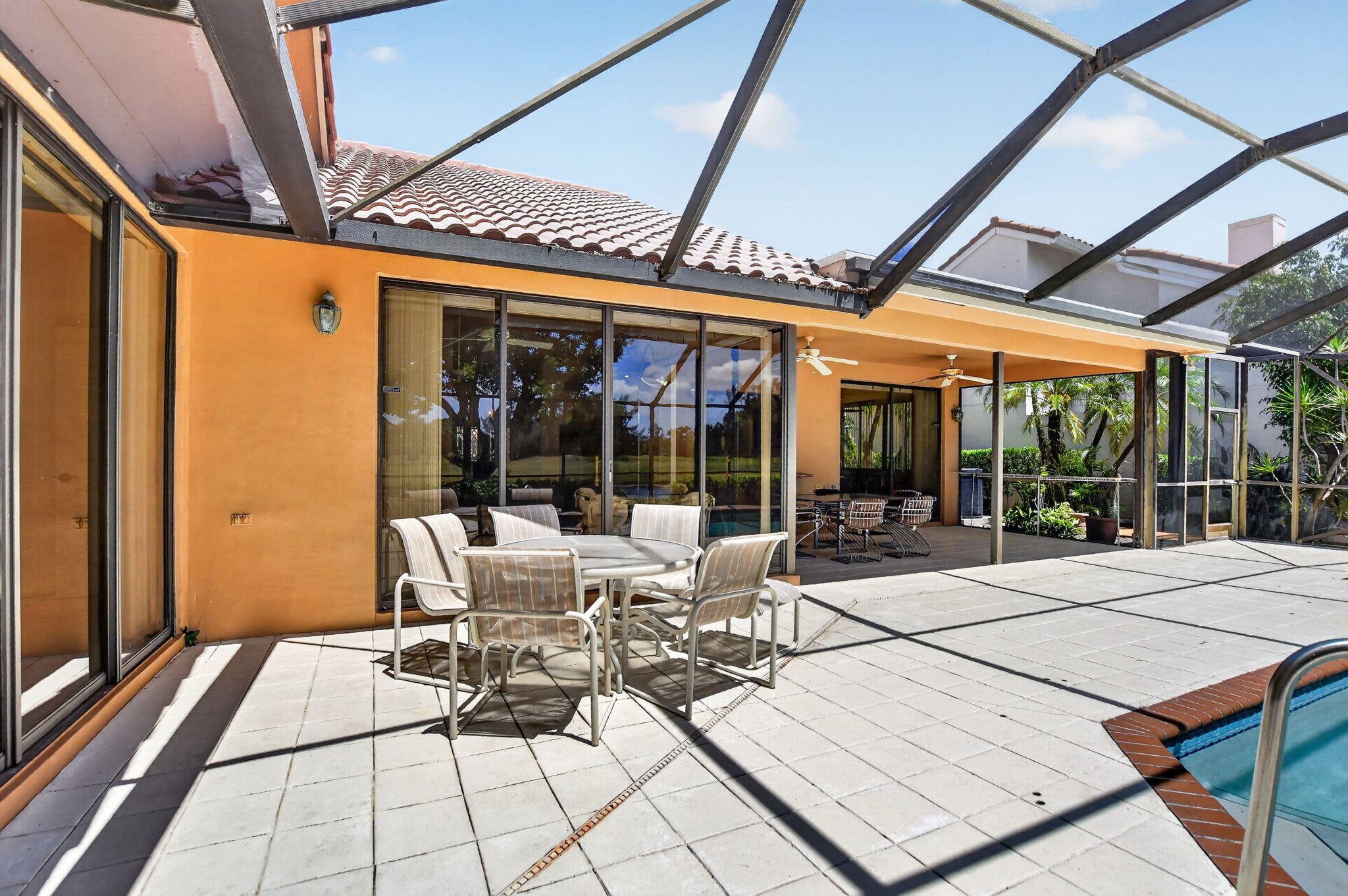 BOCA GREENS 9 - Residential