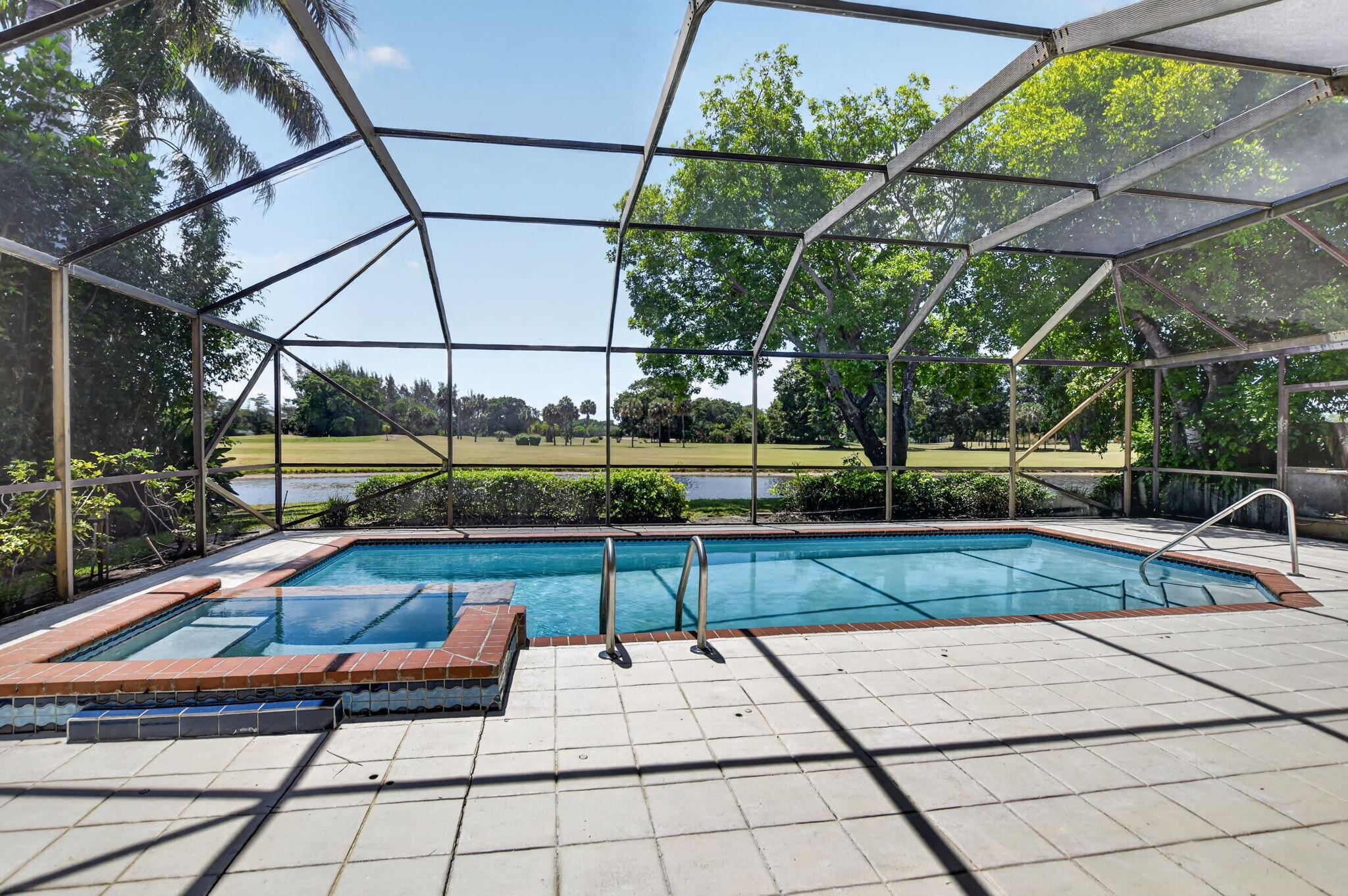 BOCA GREENS 9 - Residential