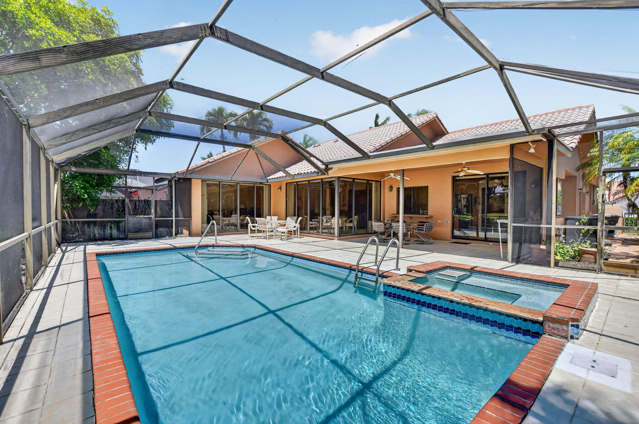 BOCA GREENS 9 - Residential