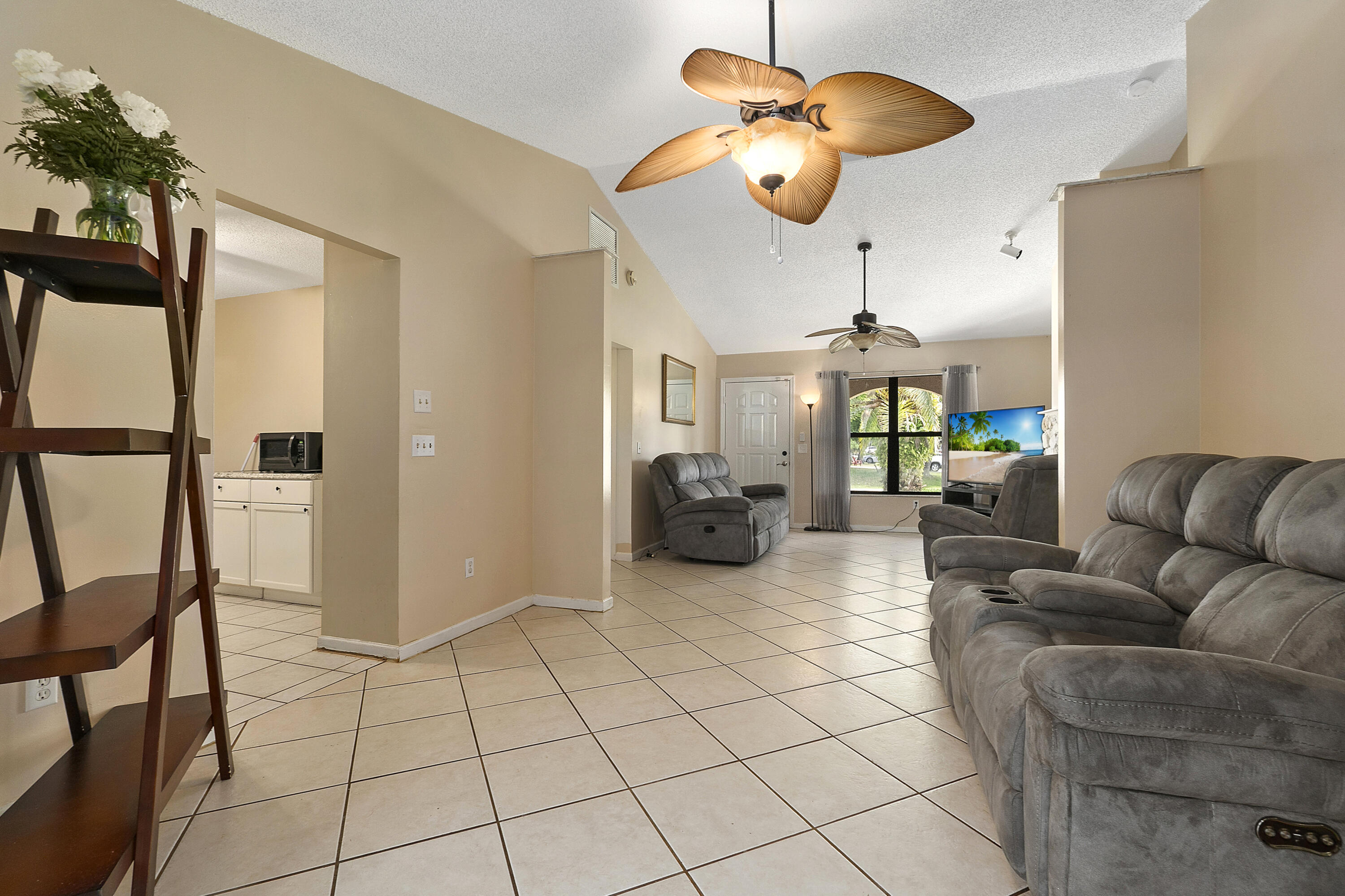 PORT ST LUCIE SECTION 25 - Residential