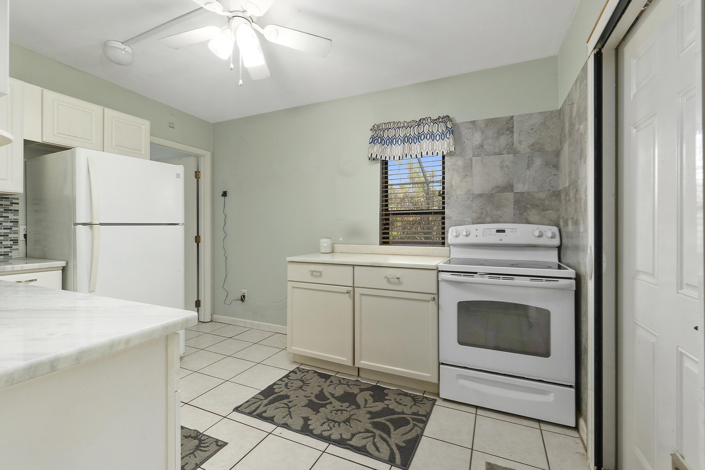 PORT ST LUCIE SECTION 25 - Residential