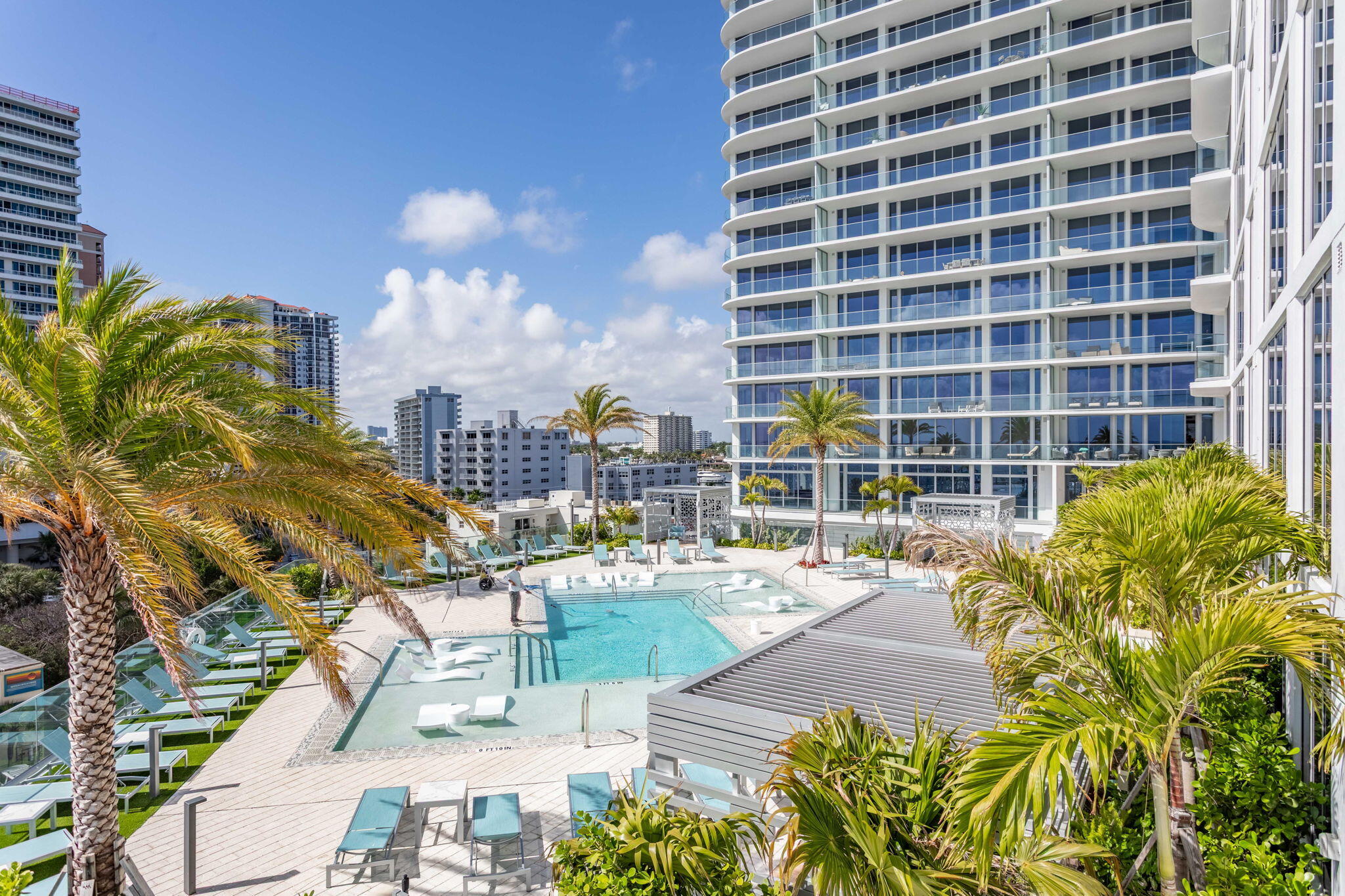 151 N Seabreeze Boulevard 501-E