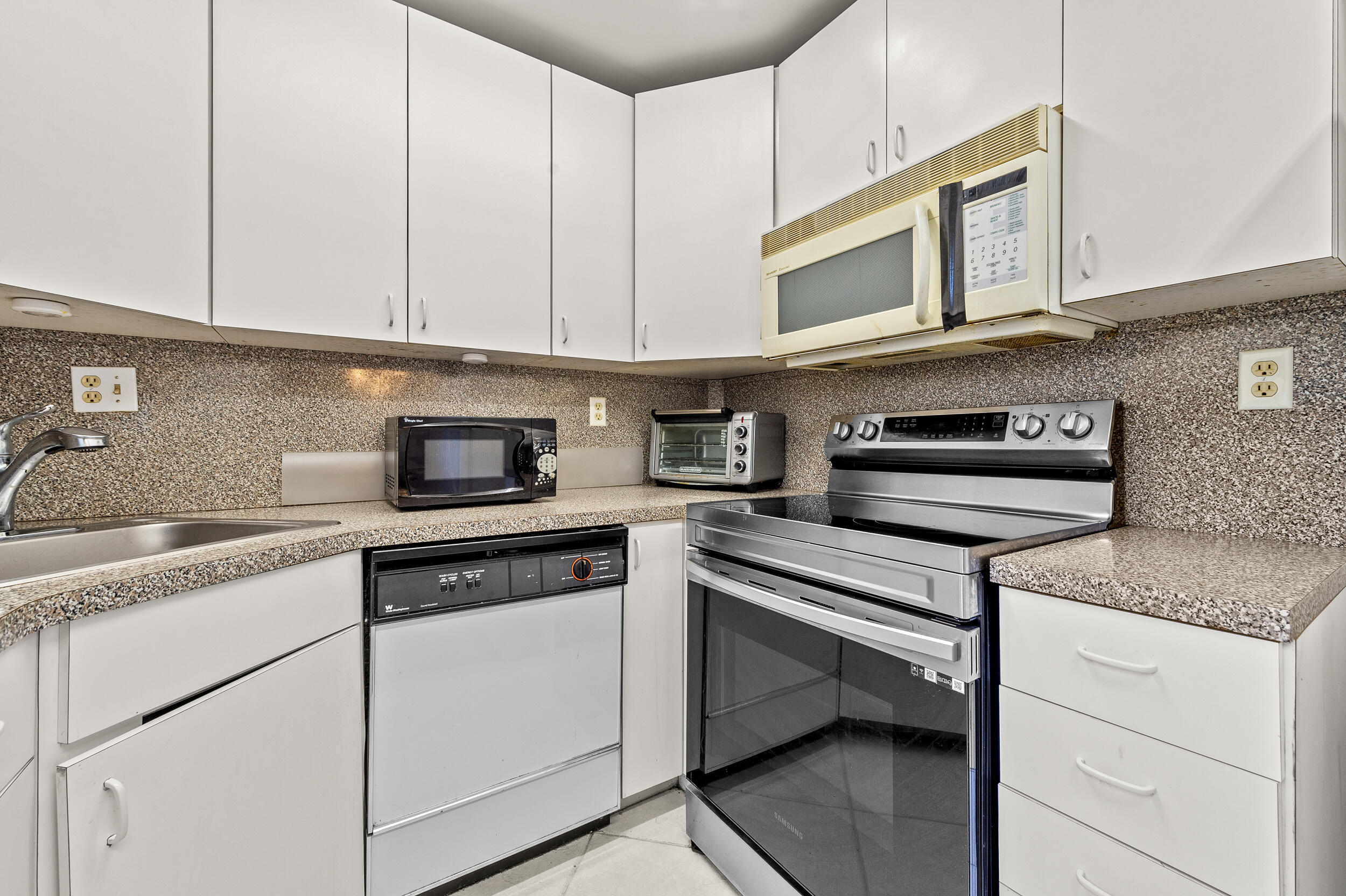 KINGS POINT PIEDMONT CONDOS - Residential Lease