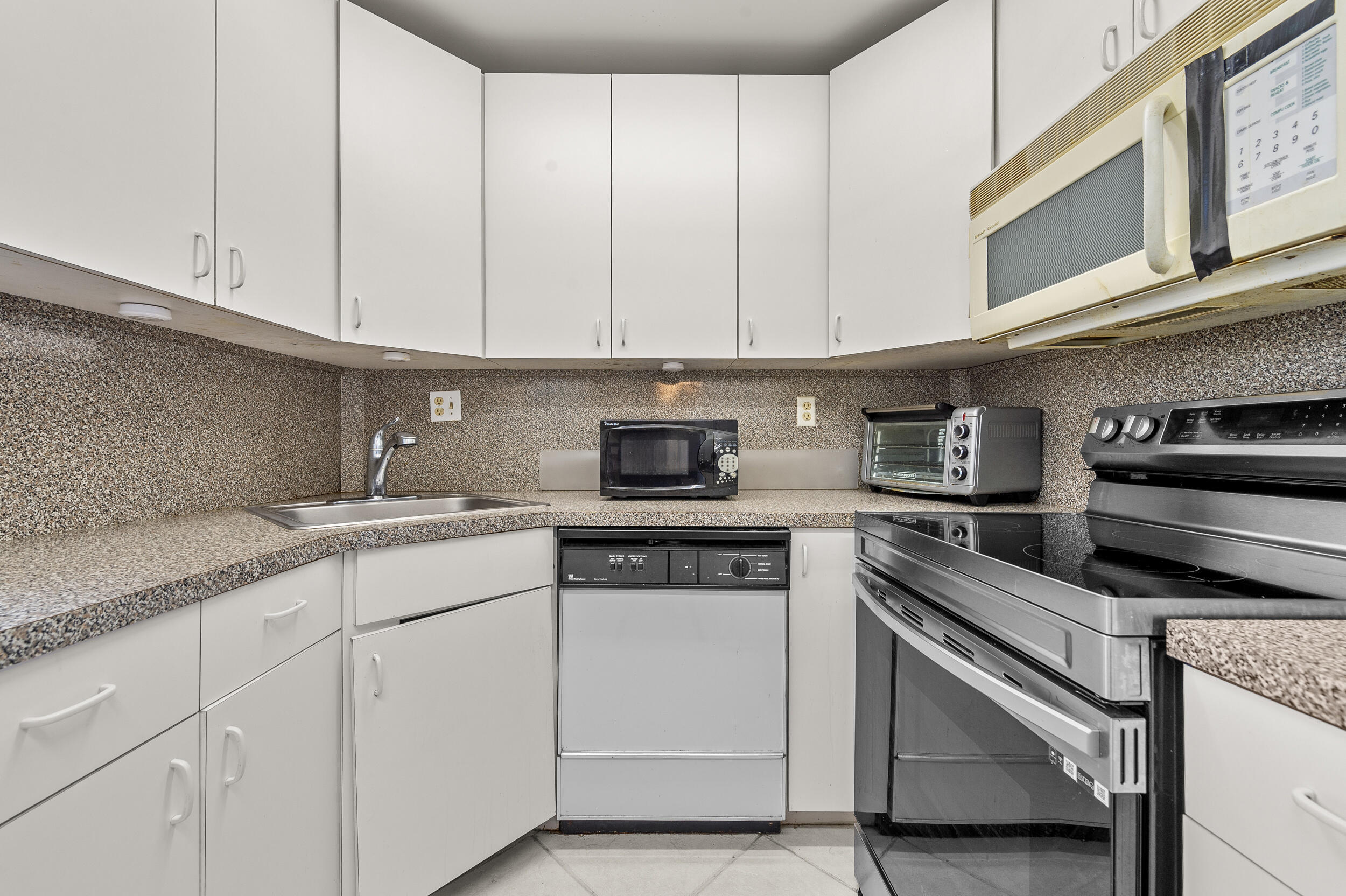 KINGS POINT PIEDMONT CONDOS - Residential Lease