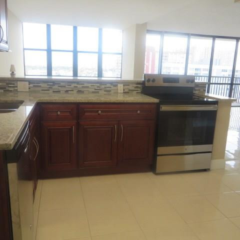 AVANT GARDE - Residential