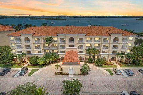 Photo of 36 HARBOUR ISLE Drive W #104, Fort Pierce, FL 34949 (MLS # B26054263)