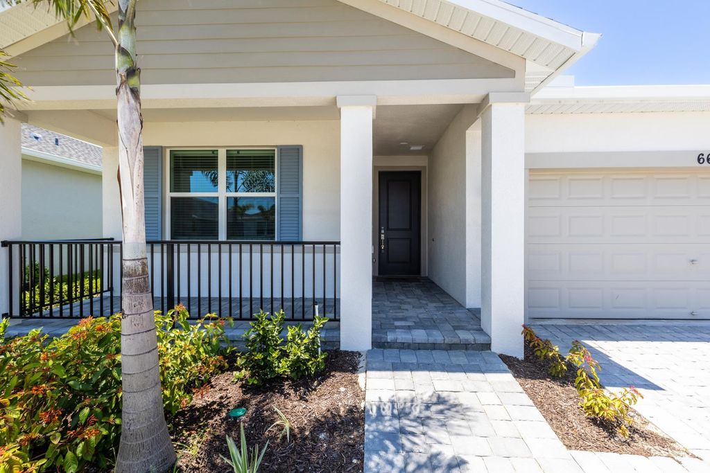 Photo of 6632 NW Cloverdale Avenue, Port Saint Lucie, FL 34987 (MLS # R11165668)