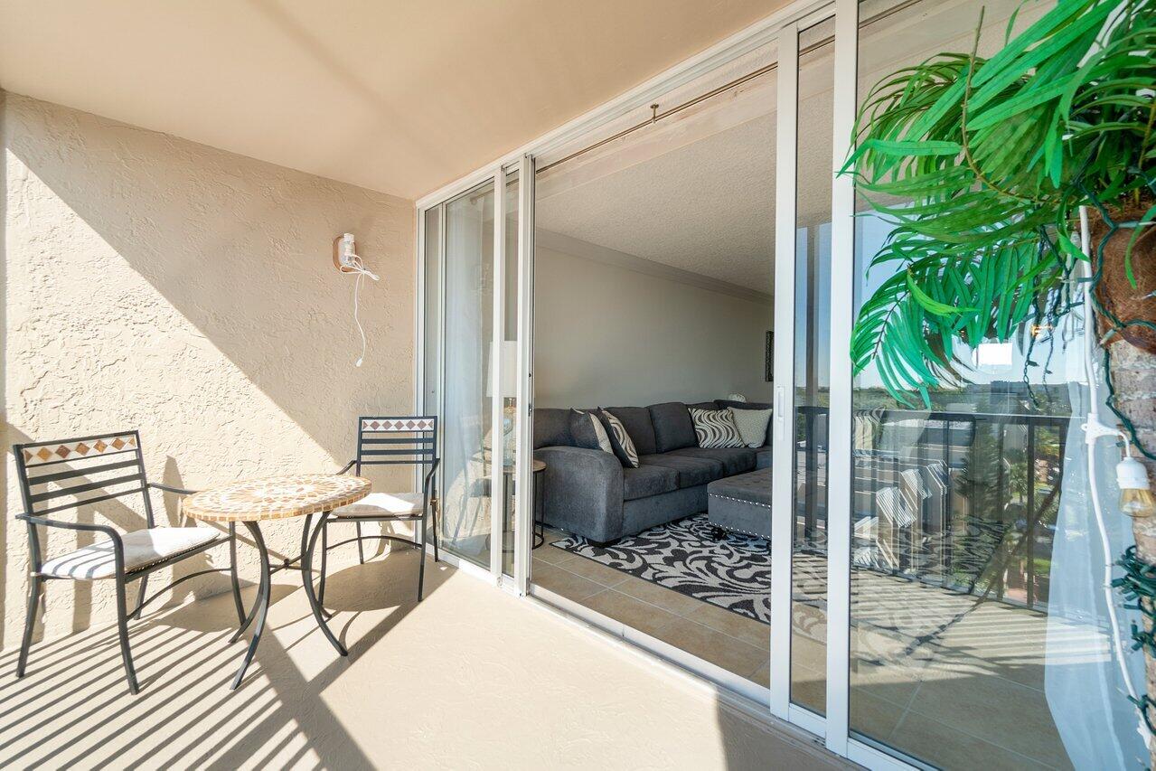 BOCA BAYOU CONDO - Residential Lease