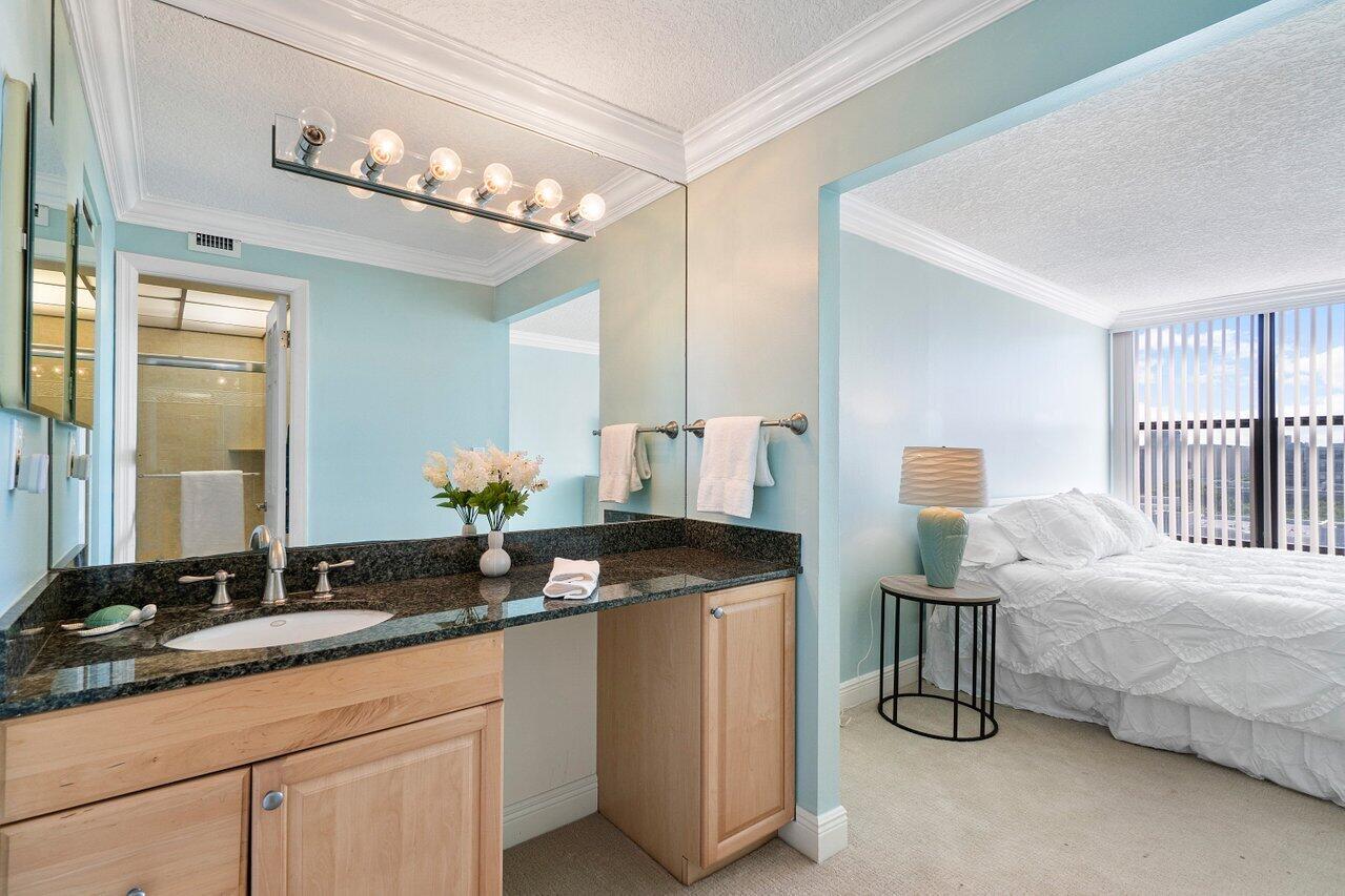 BOCA BAYOU CONDO - Residential Lease