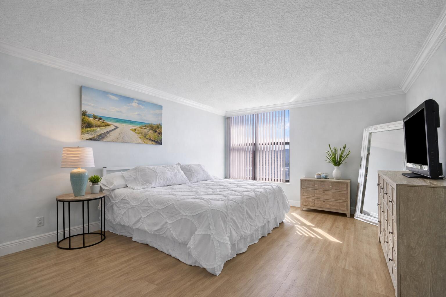 BOCA BAYOU CONDO - Residential Lease