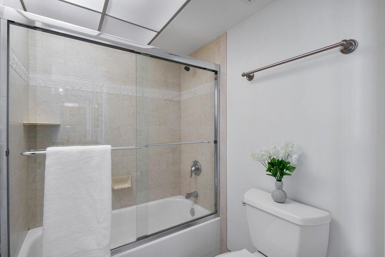 BOCA BAYOU CONDO - Residential Lease