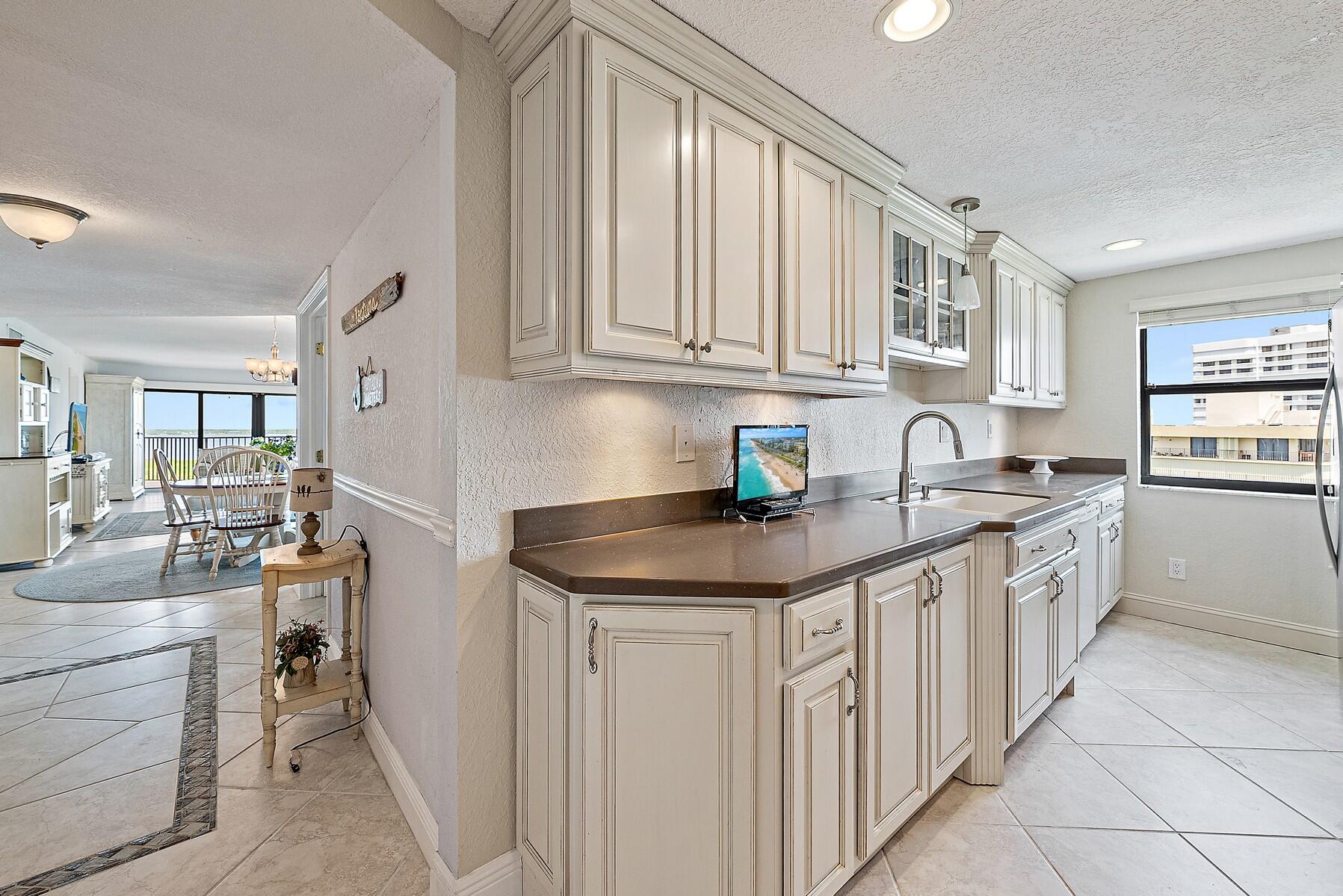 SEA WINDS CONDOMINIUM - Residential