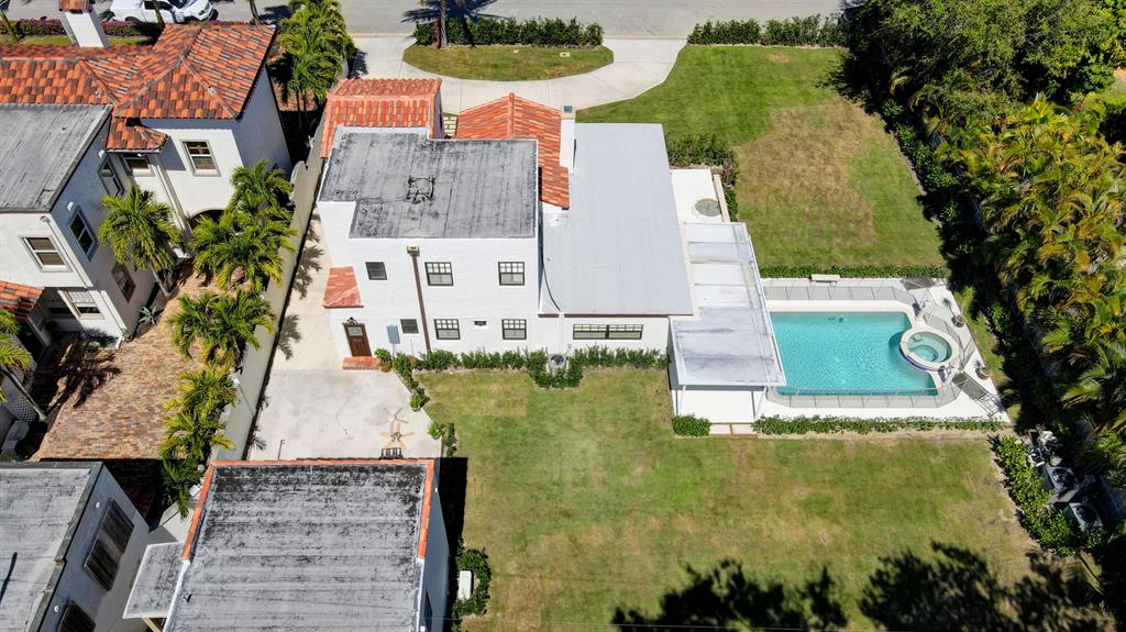 LAKEWOOD - Residential