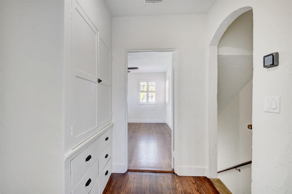 LAKEWOOD - Residential