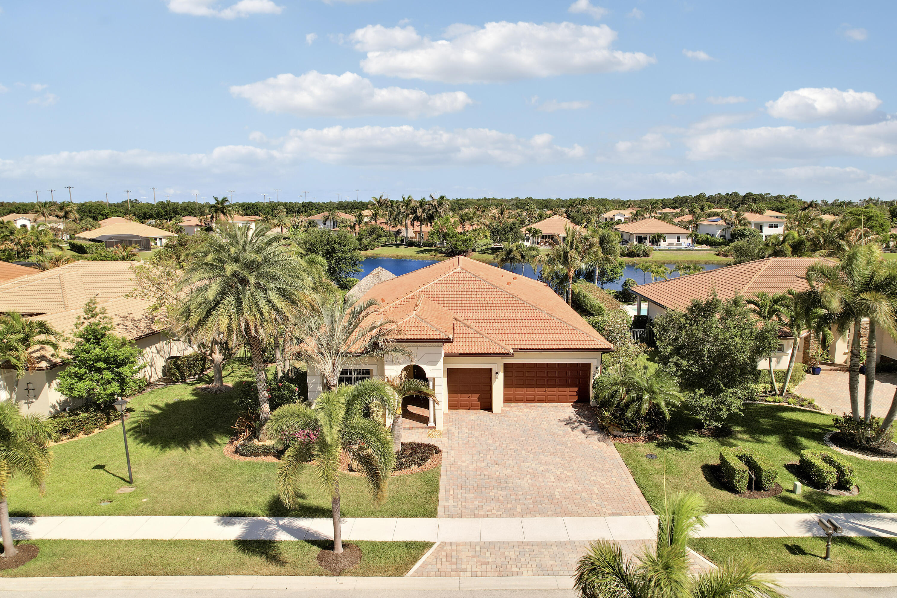 LOXAHATCHEE RESERVE - Residential