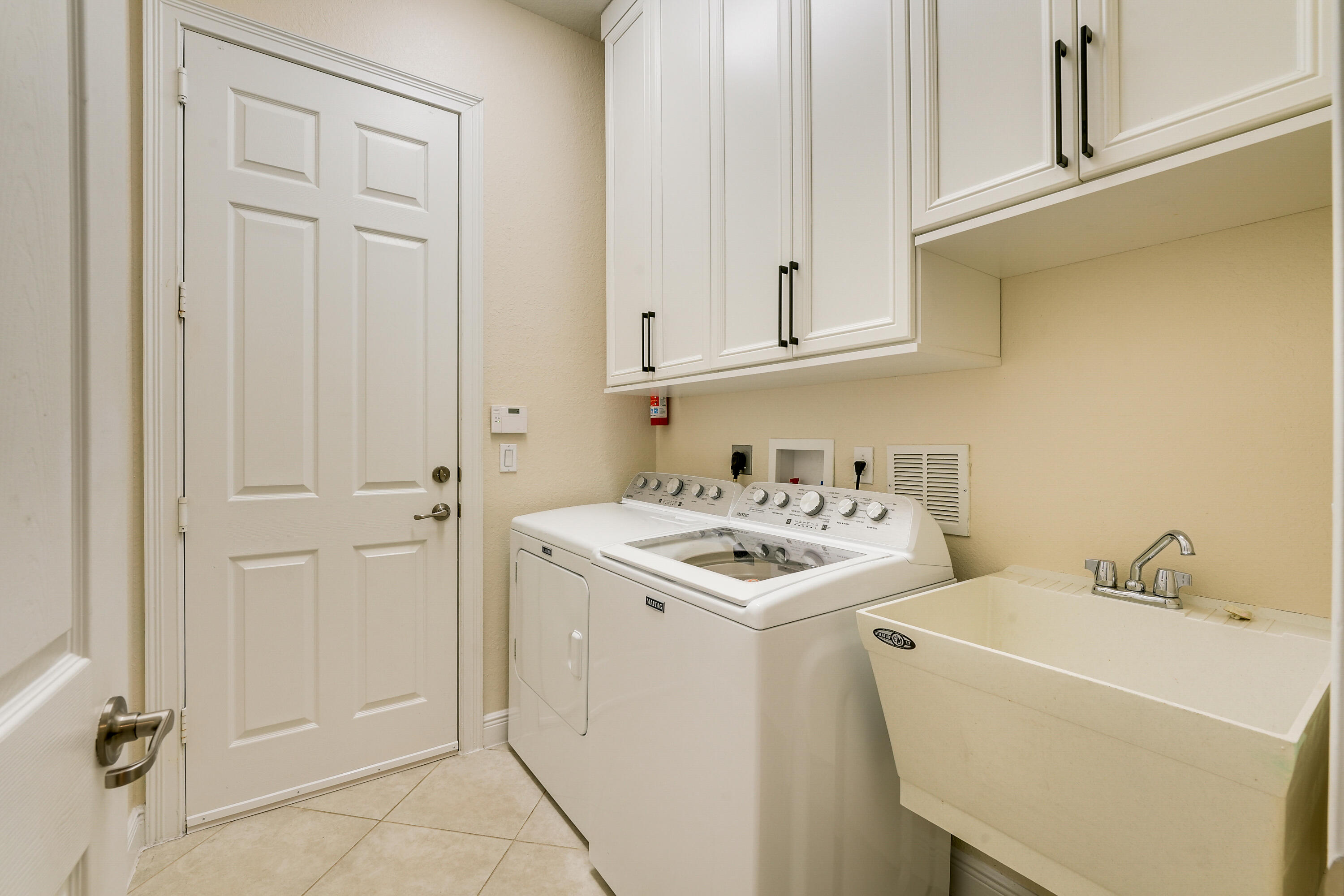 LOXAHATCHEE RESERVE - Residential