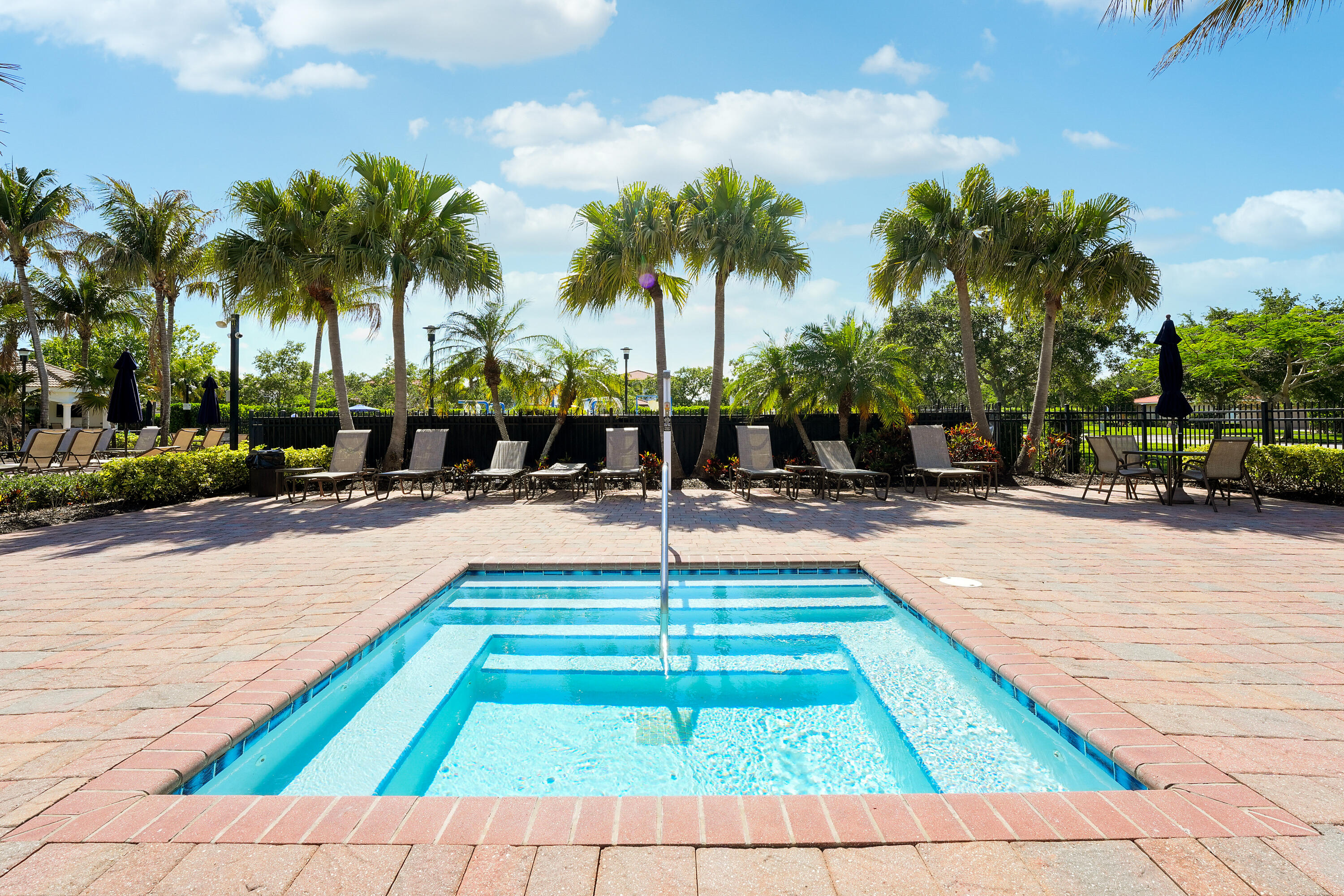 LOXAHATCHEE RESERVE - Residential