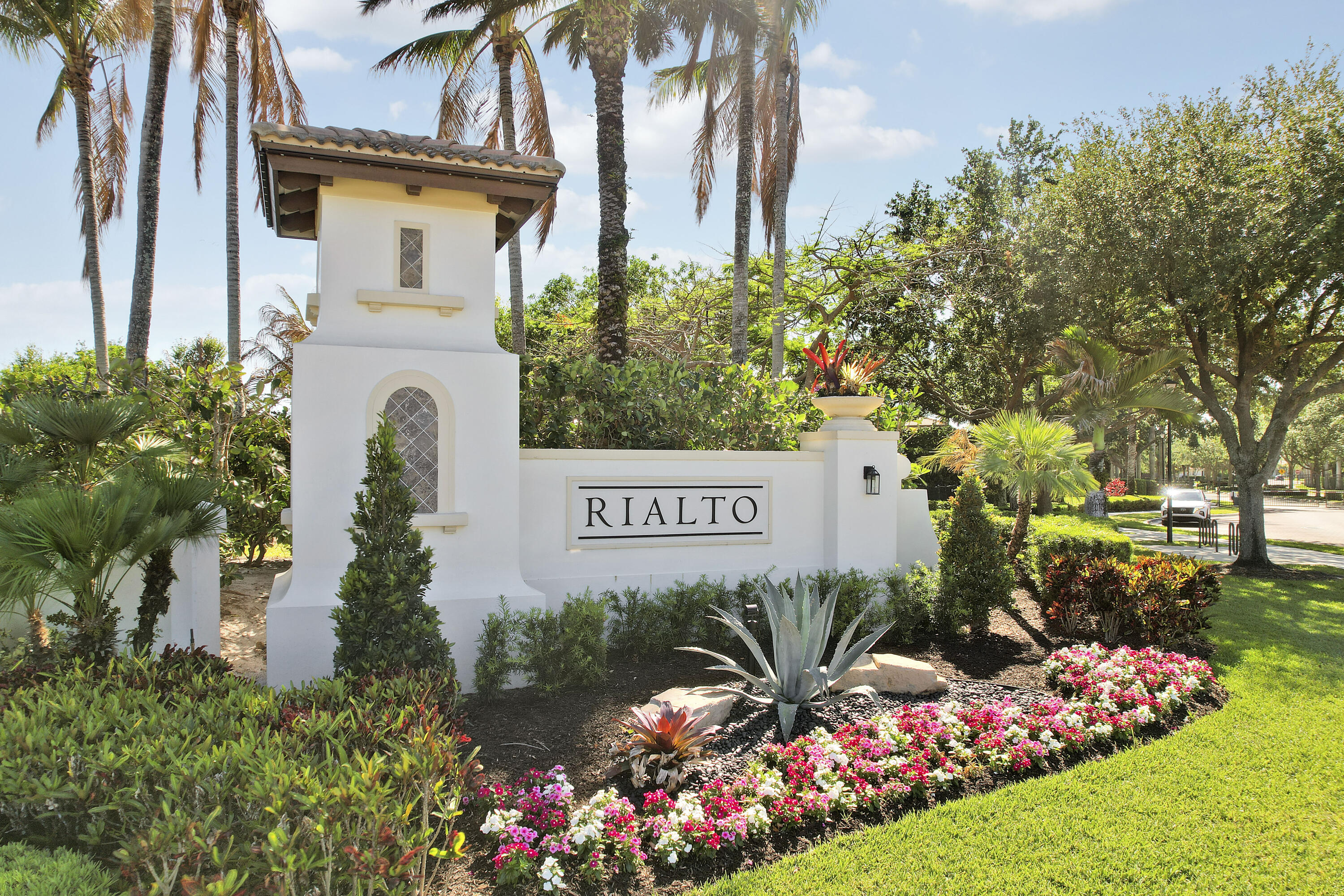 LOXAHATCHEE RESERVE - Residential