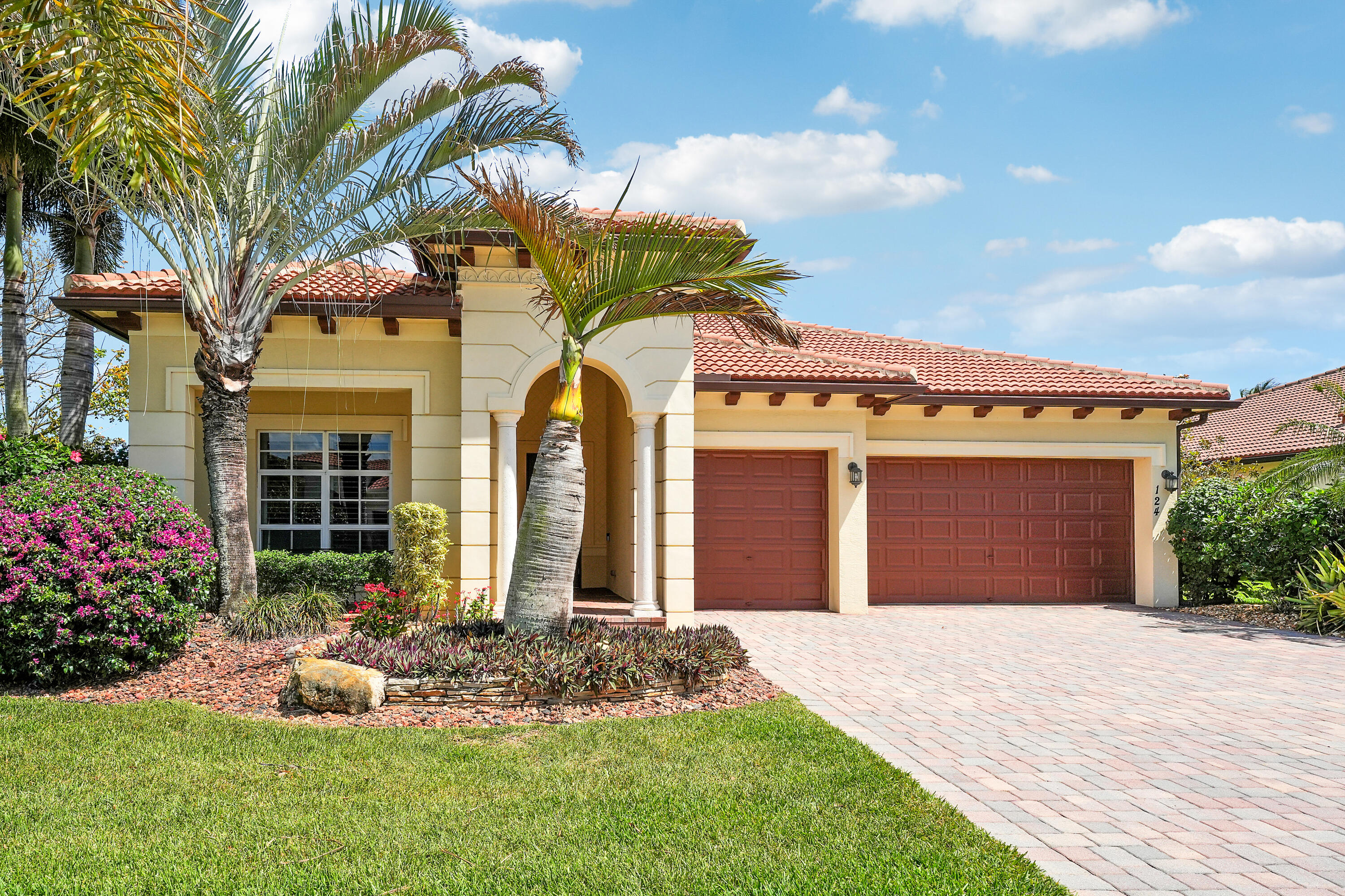 LOXAHATCHEE RESERVE - Residential