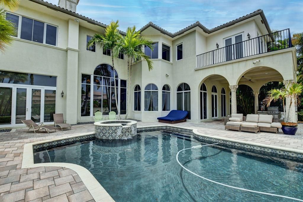 Photo of 9597 Bridgebrook Drive, Boca Raton, FL 33496 (MLS # R10707585)