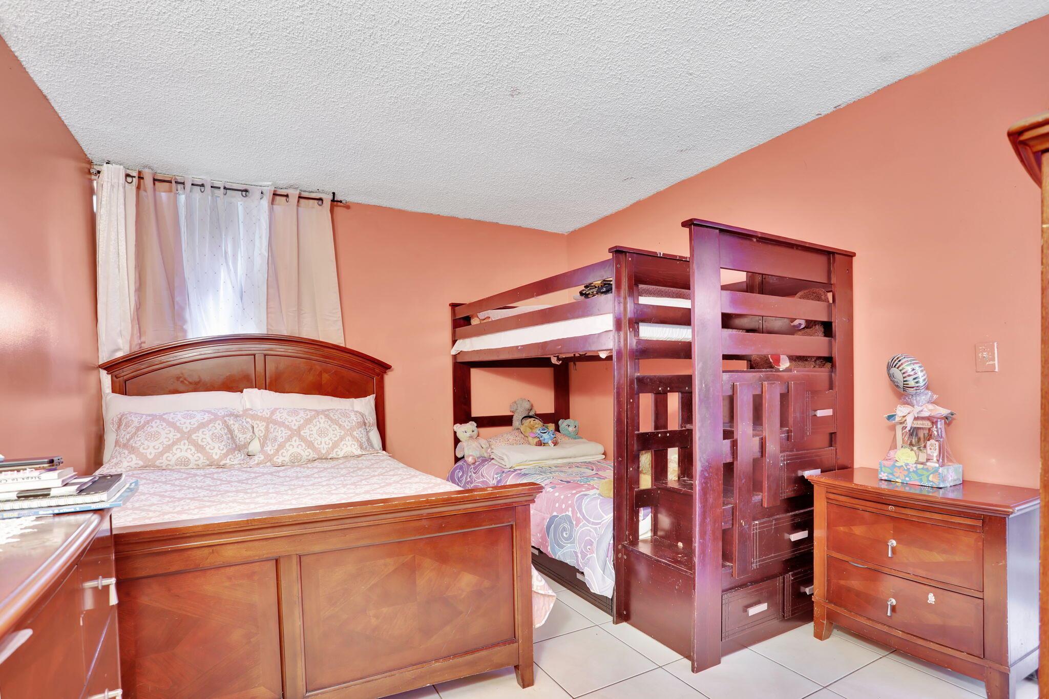 2029 NW 46th Avenue E204