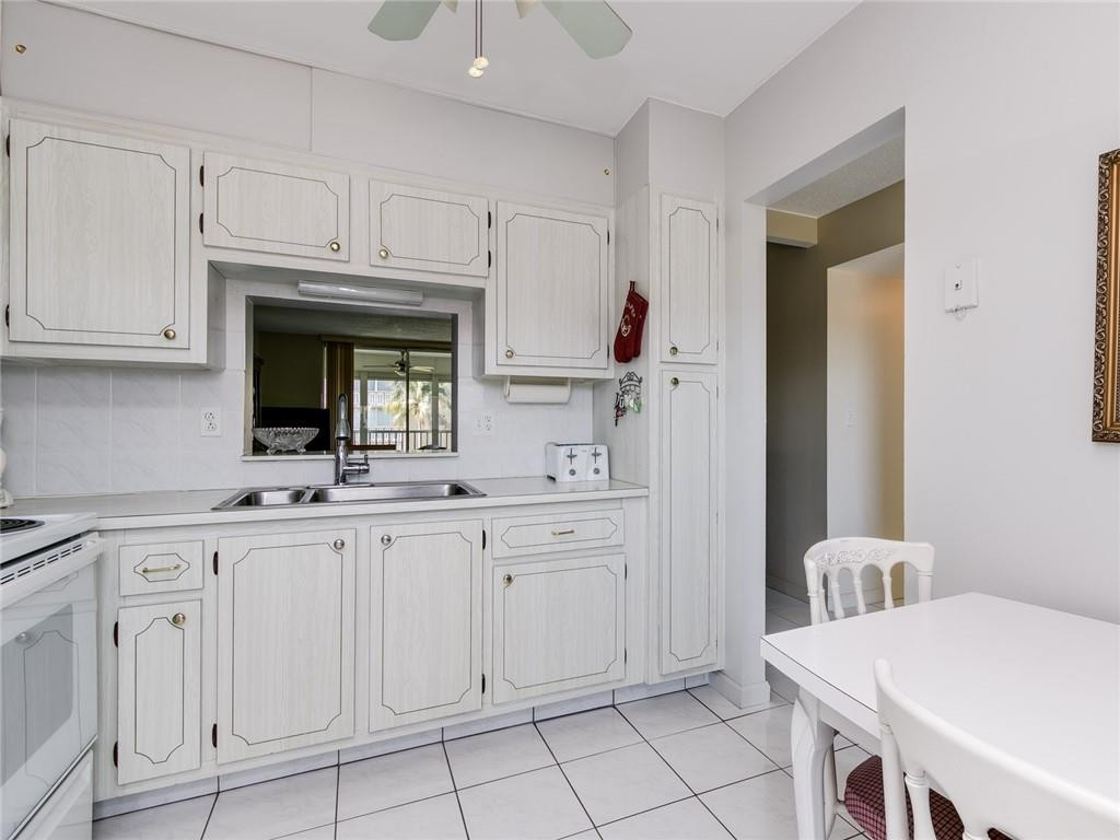 MEADOWBROOK - Residential
