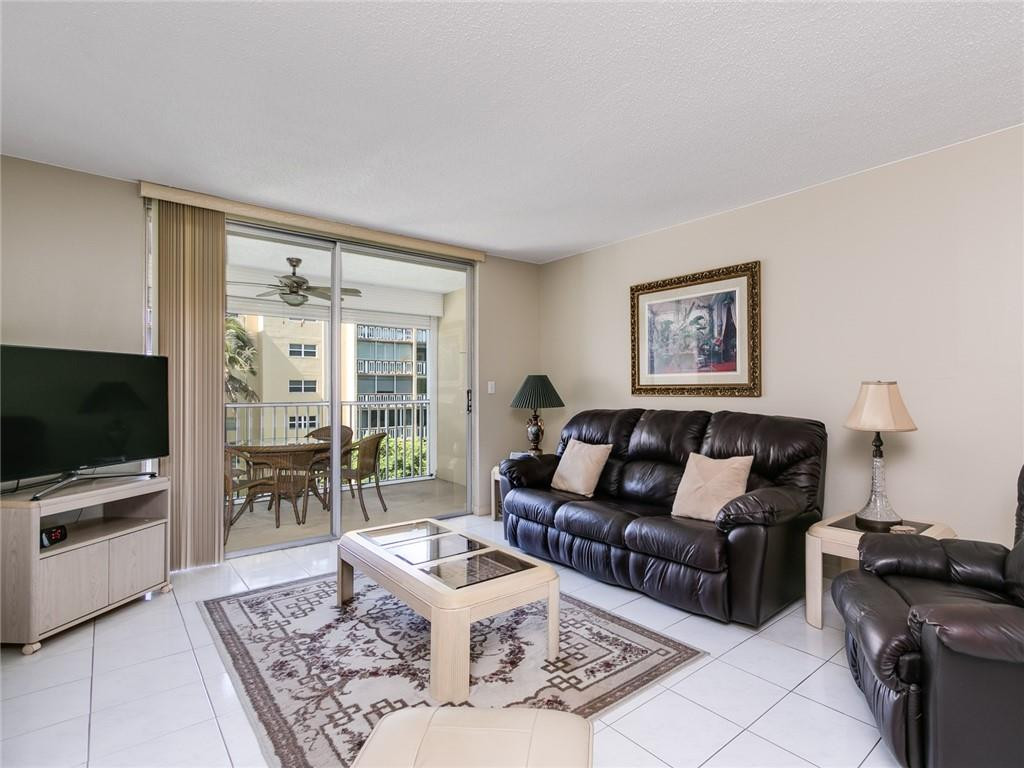 MEADOWBROOK - Residential