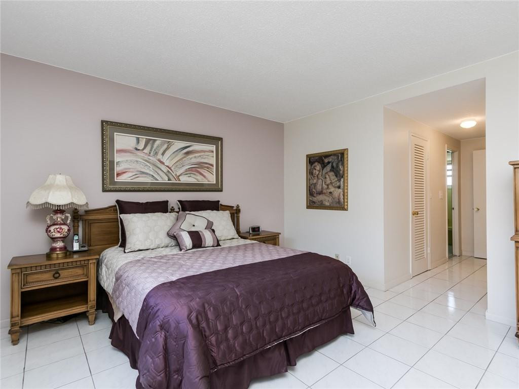 MEADOWBROOK - Residential