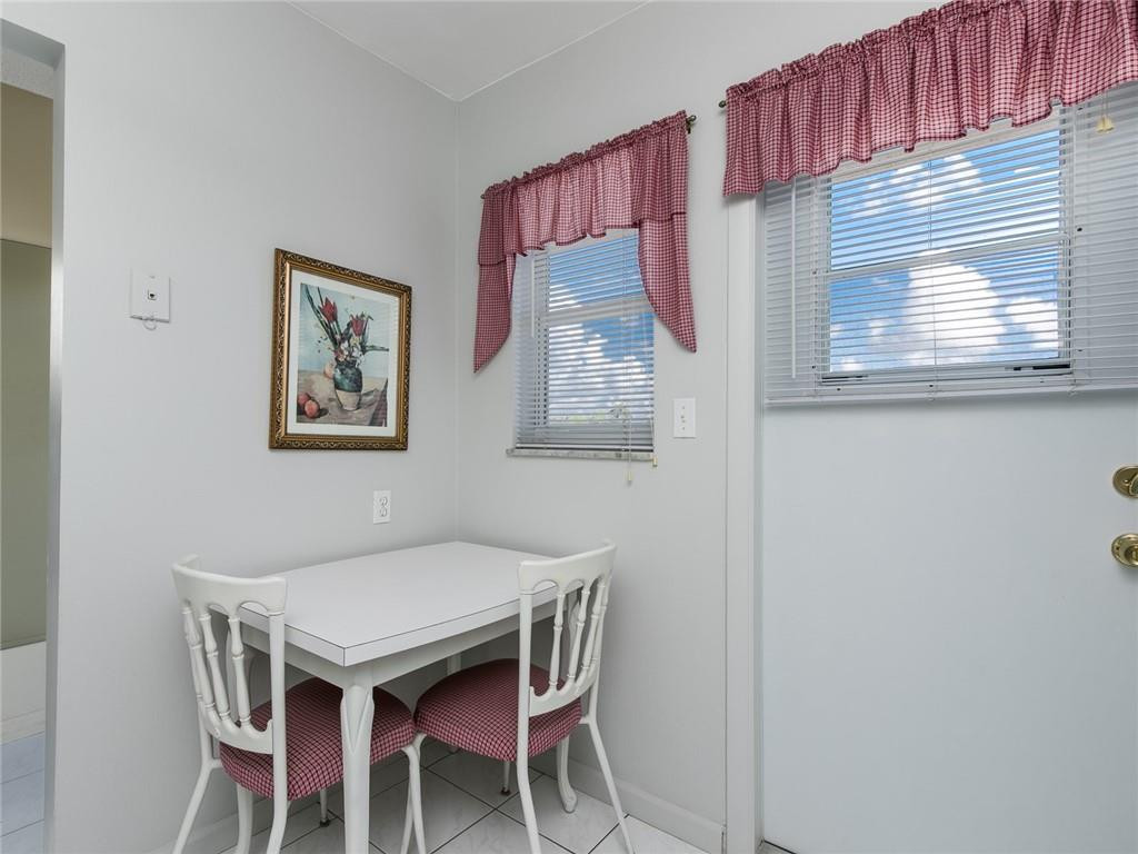 MEADOWBROOK - Residential