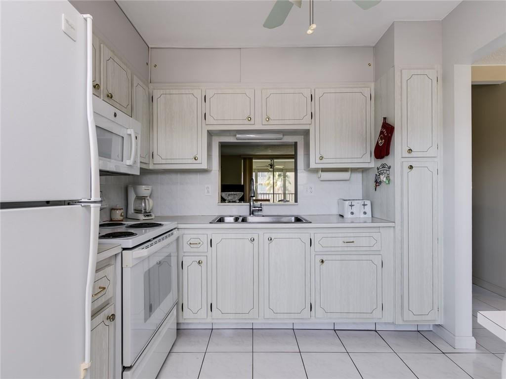 MEADOWBROOK - Residential