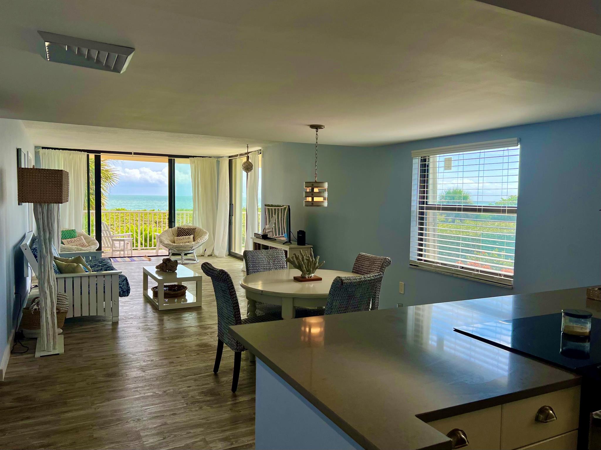 SEA PALMS CONDOMINIUM - Residential