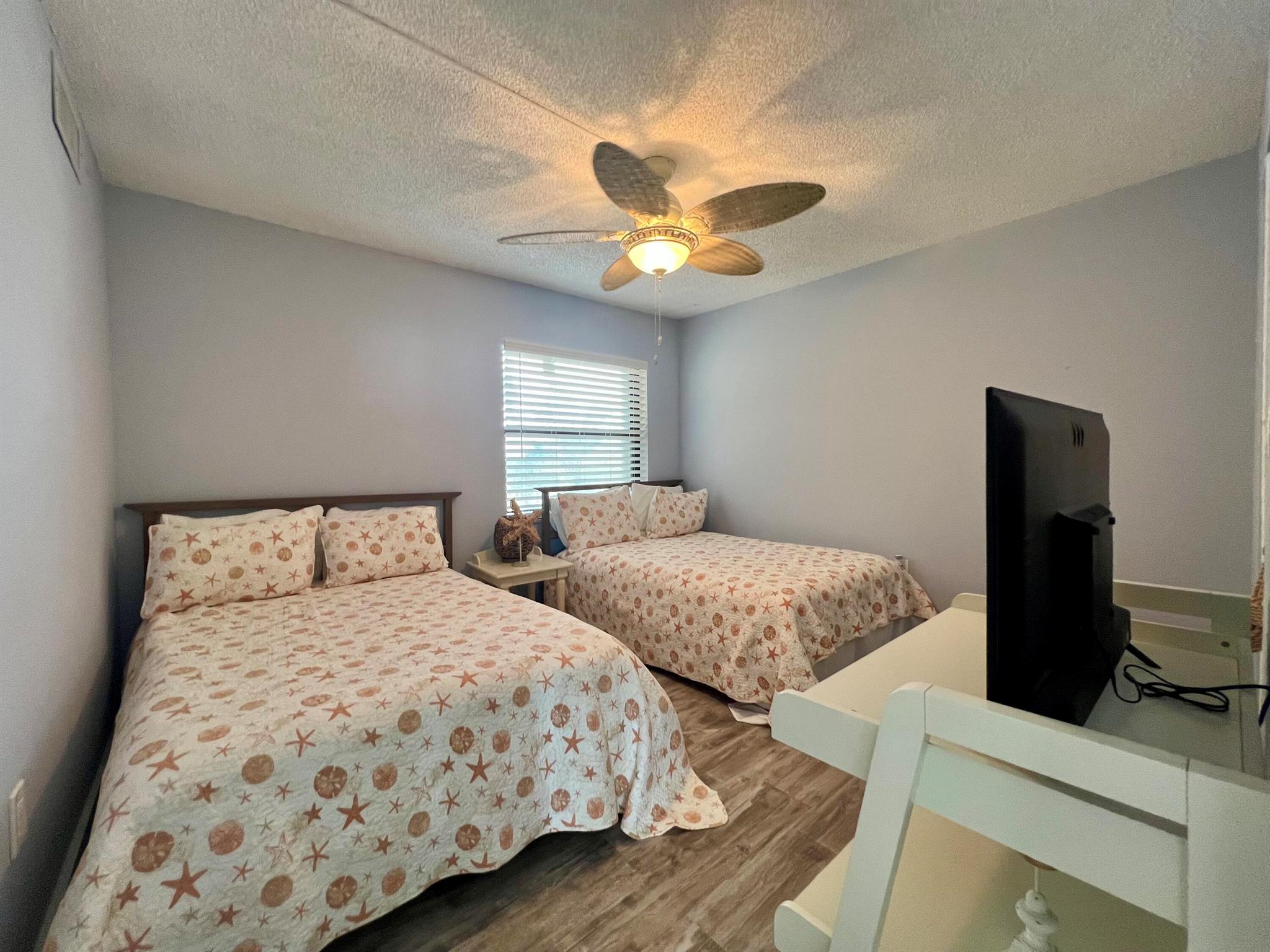 SEA PALMS CONDOMINIUM - Residential