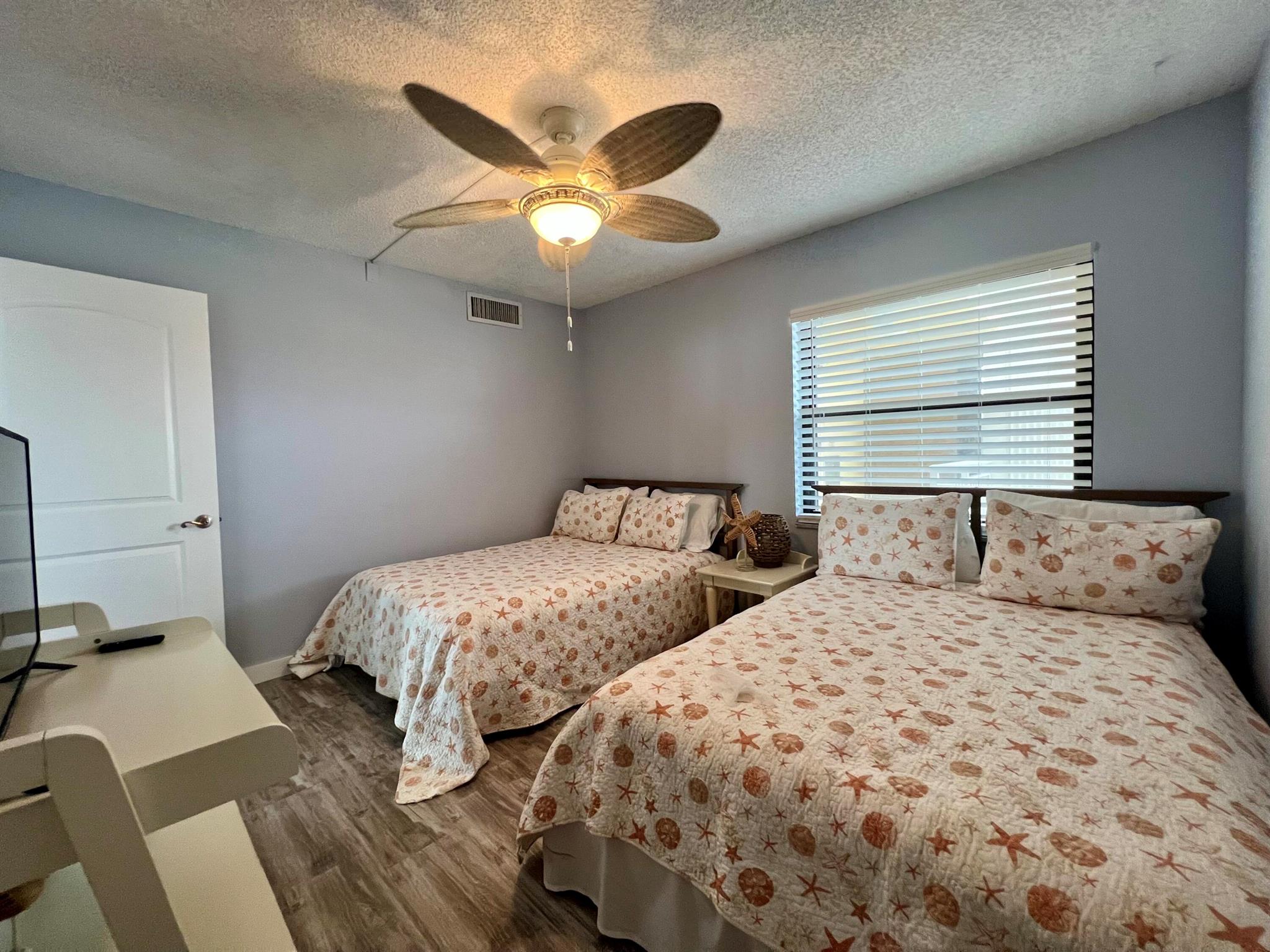 SEA PALMS CONDOMINIUM - Residential