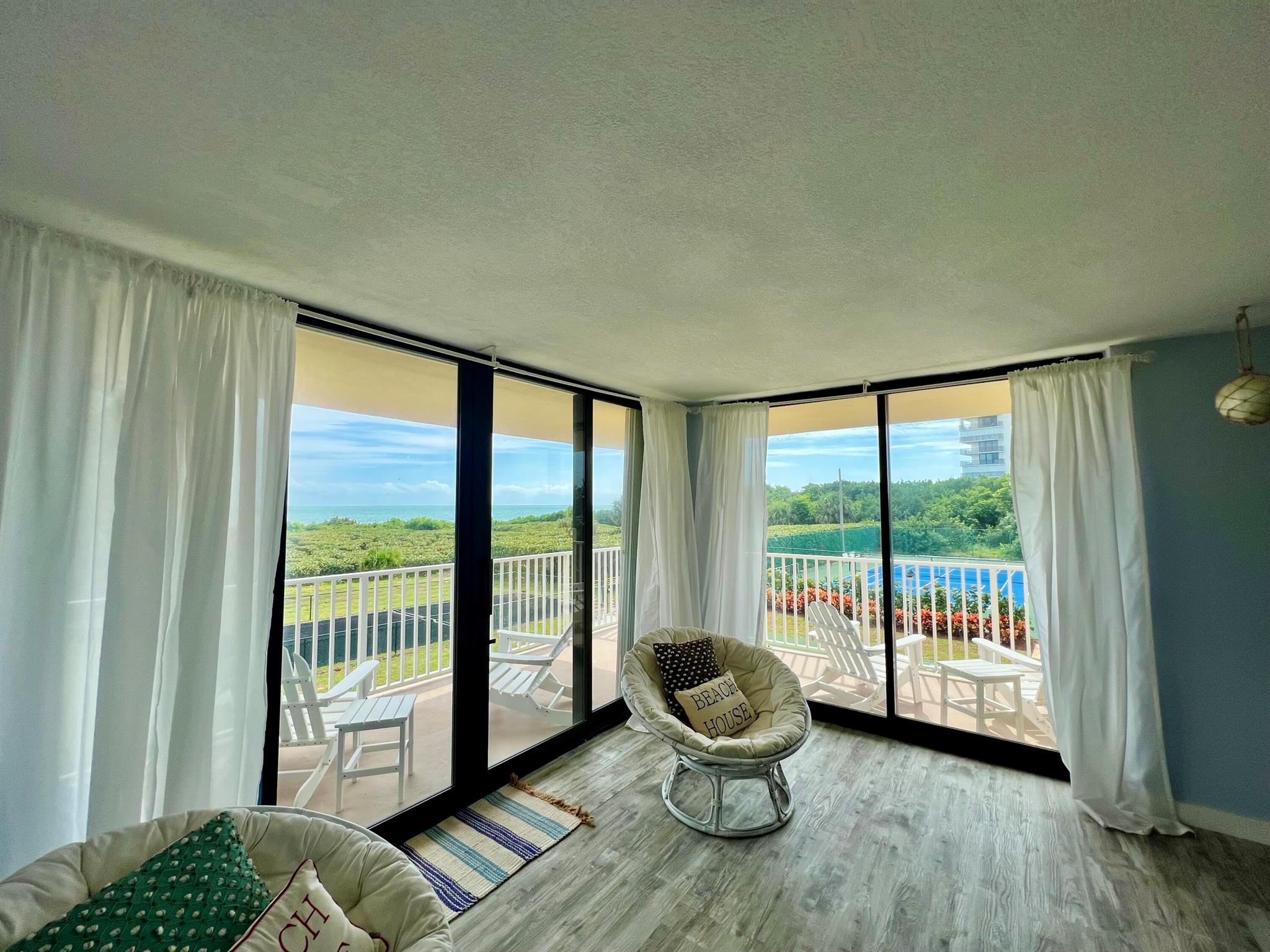 SEA PALMS CONDOMINIUM - Residential