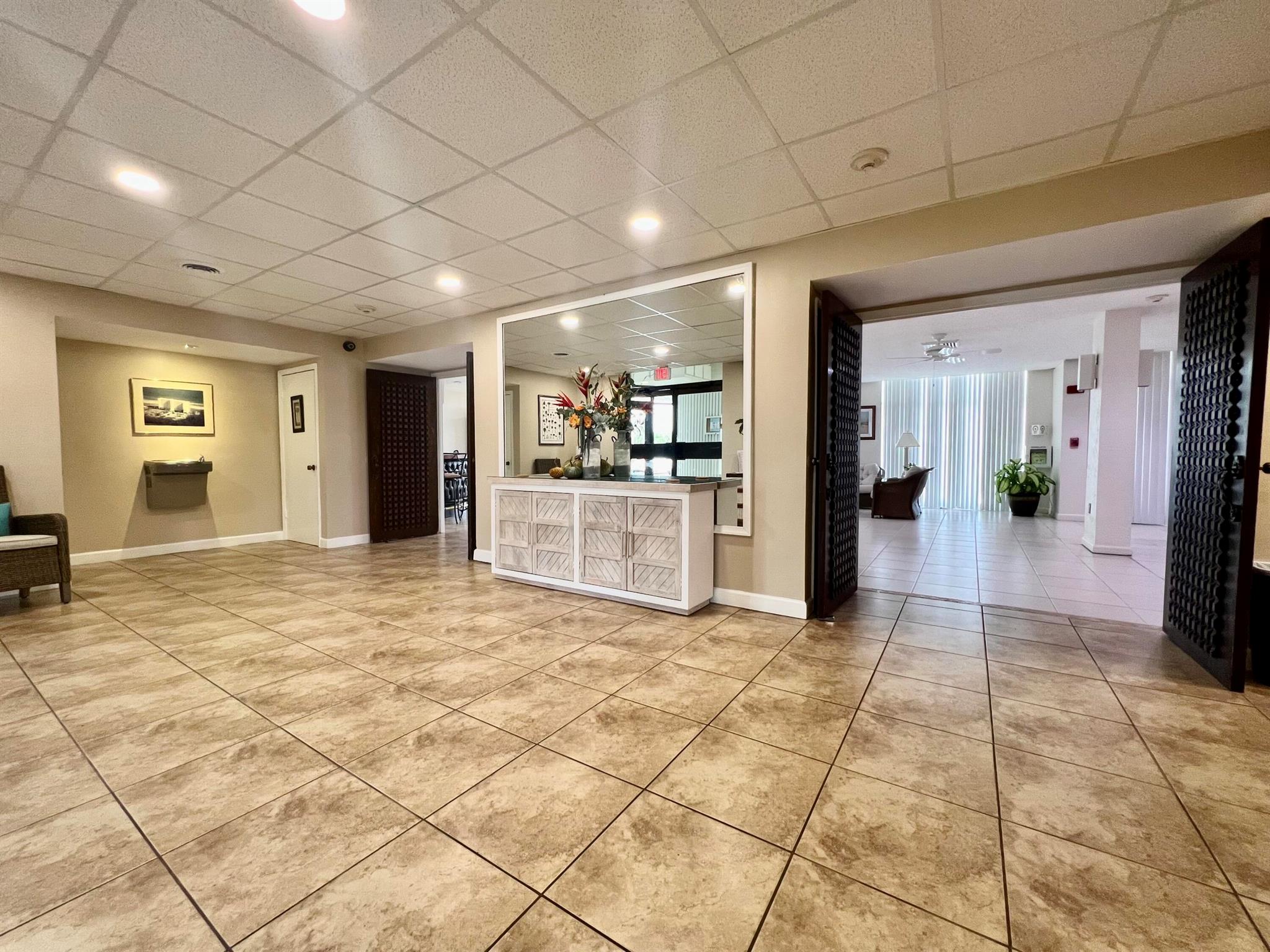 SEA PALMS CONDOMINIUM - Residential