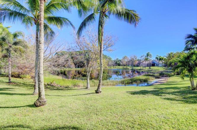 1592 Carriage Brooke Drive