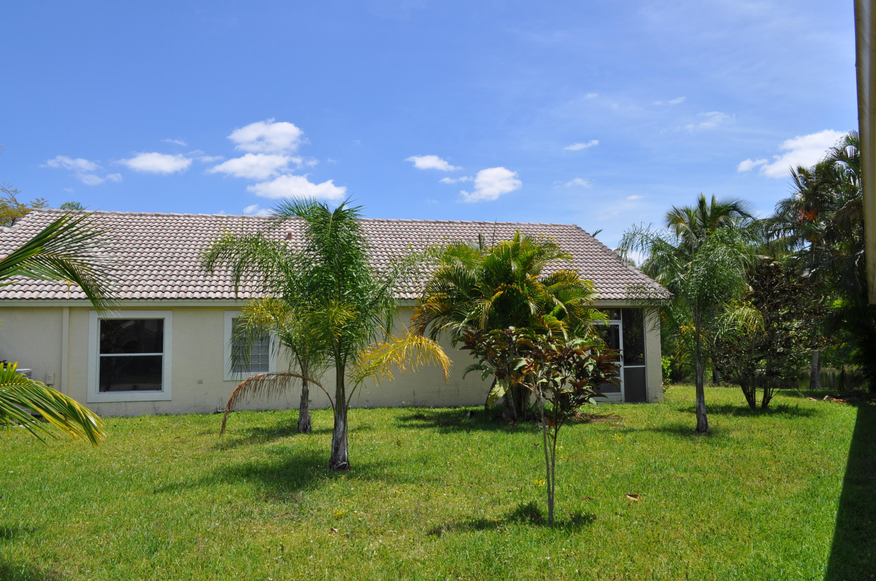 1592 Carriage Brooke Drive