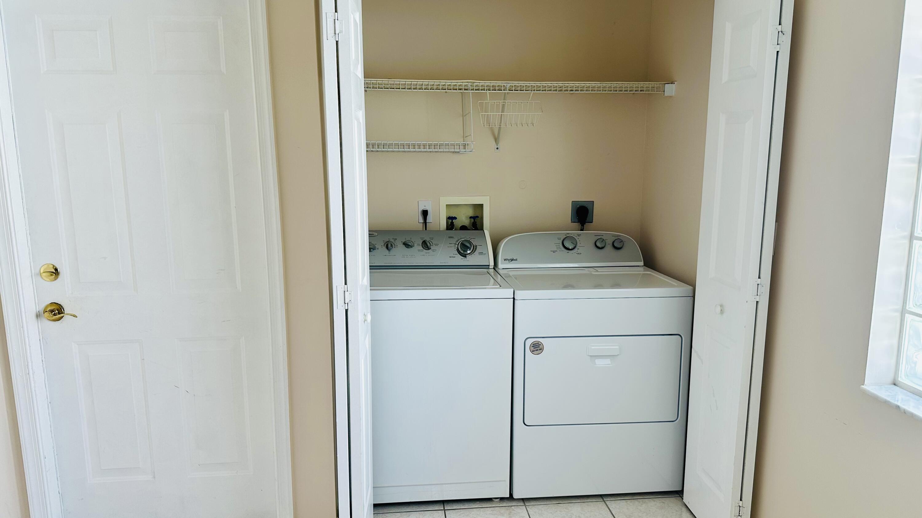 WELLINGTONS EDGE PAR 77 PH 2 - Residential Lease