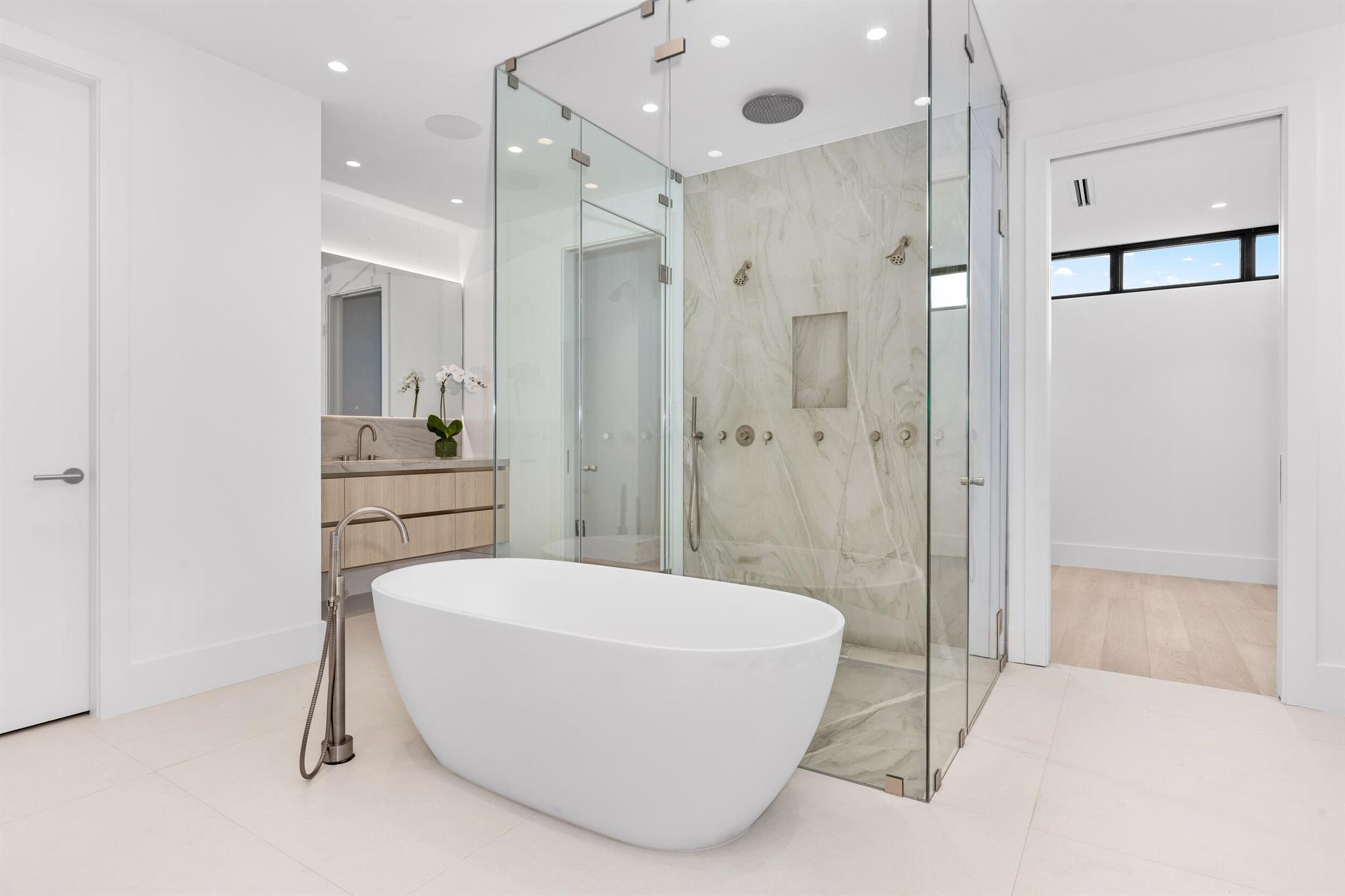 BOCA VILLAS - Residential