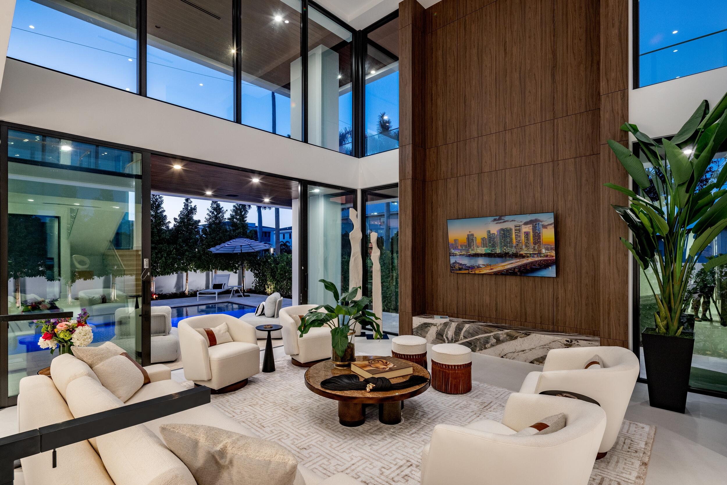 BOCA VILLAS - Residential