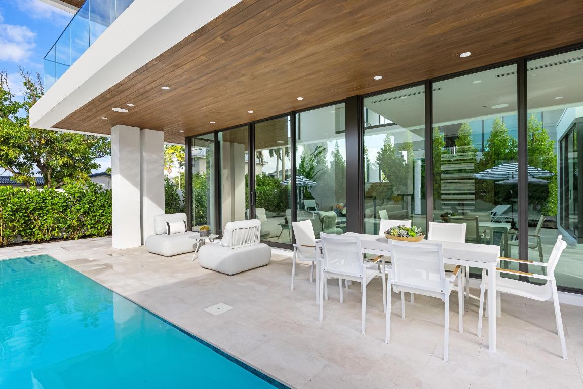 BOCA VILLAS - Residential