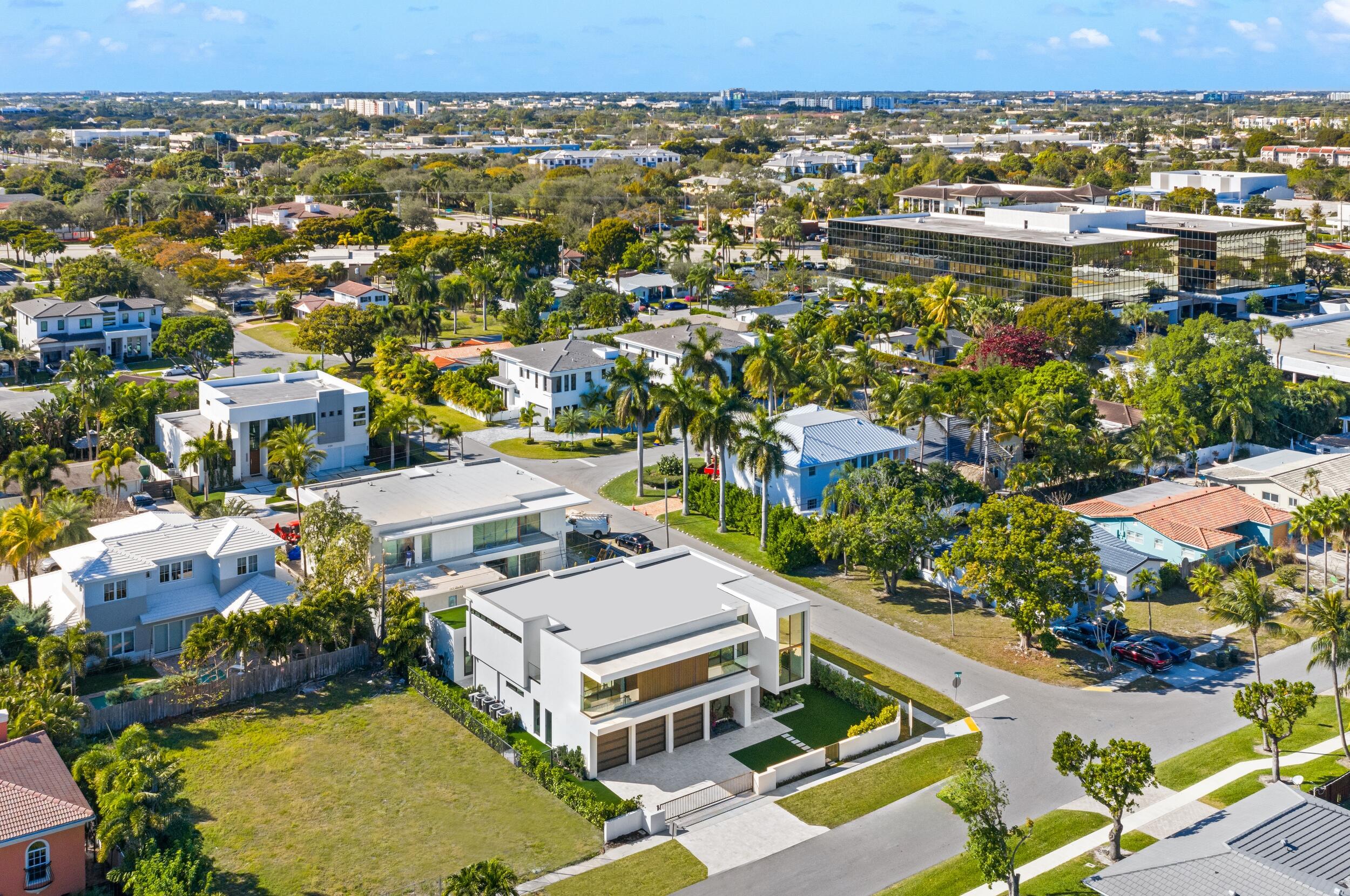 BOCA VILLAS - Residential